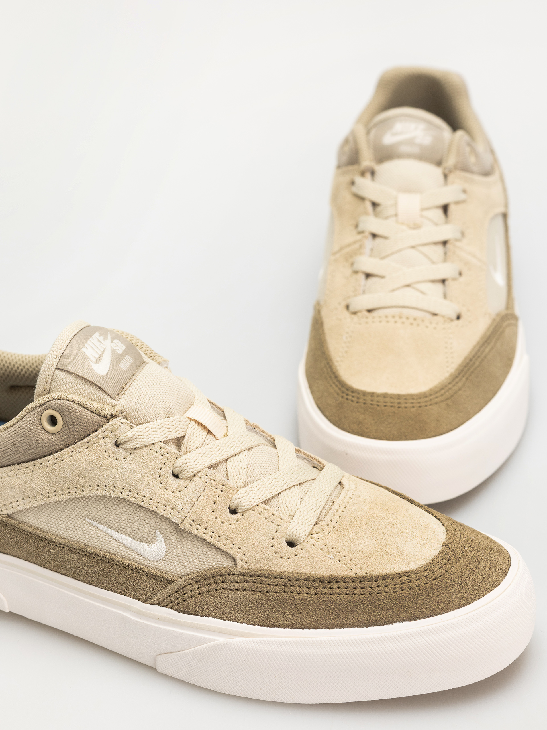 Buty Nike SB Malor (lt khaki/pale ivory neutral olive)