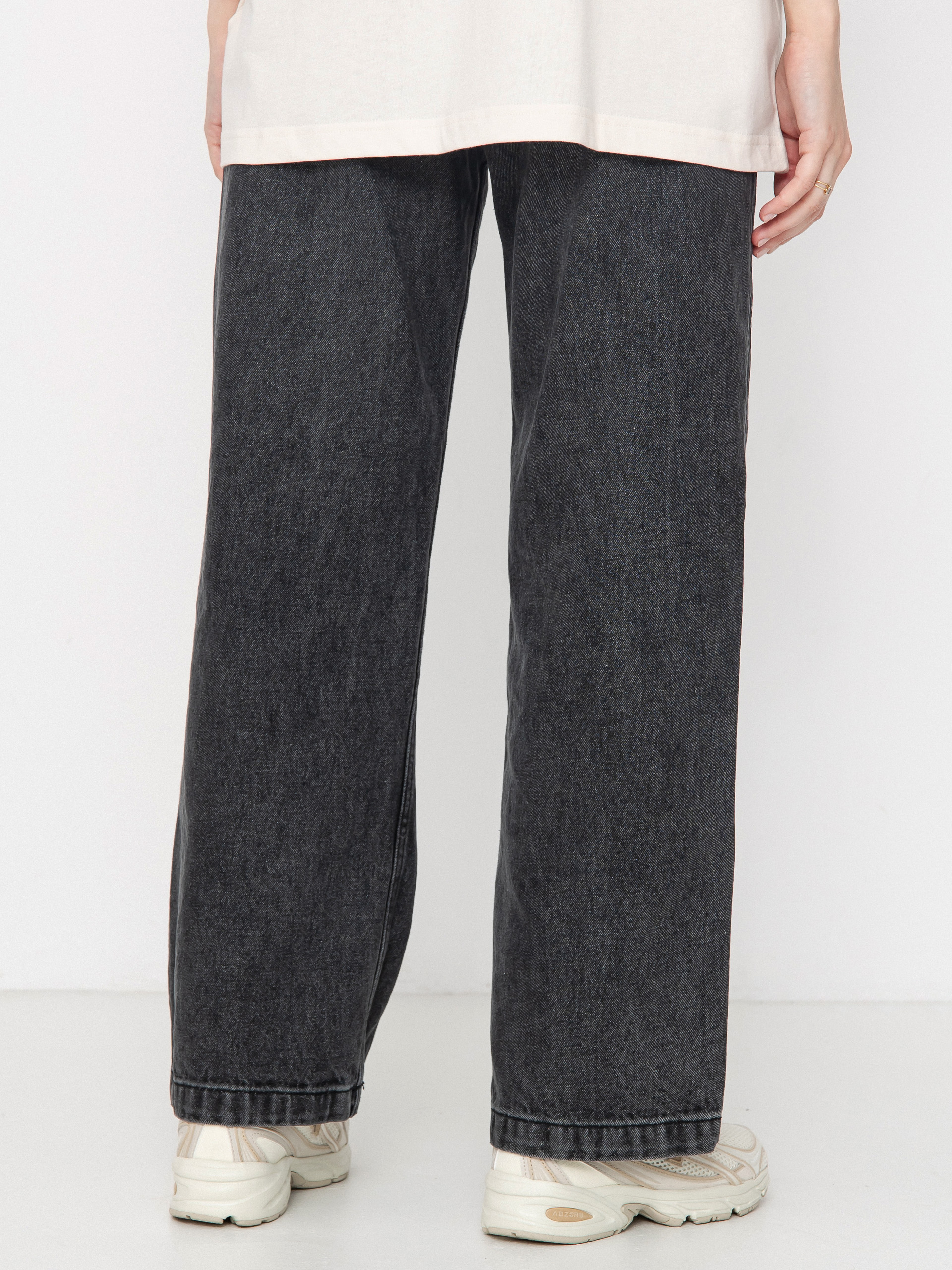 Spodnie Santa Cruz Classic Baggy Jeans Wmn (black wash)