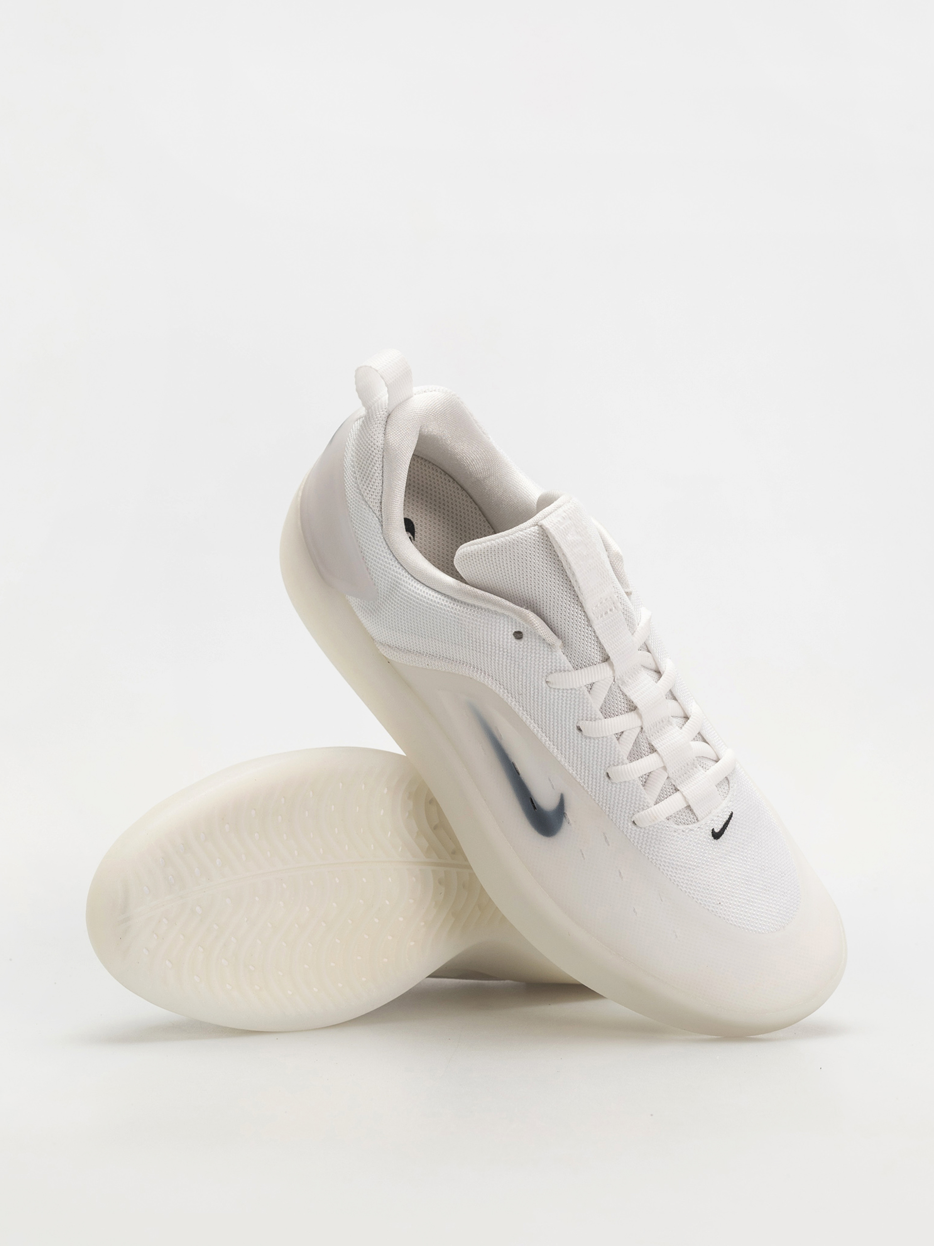 Buty Nike SB Zoom Nyjah 4 (white/black white black)