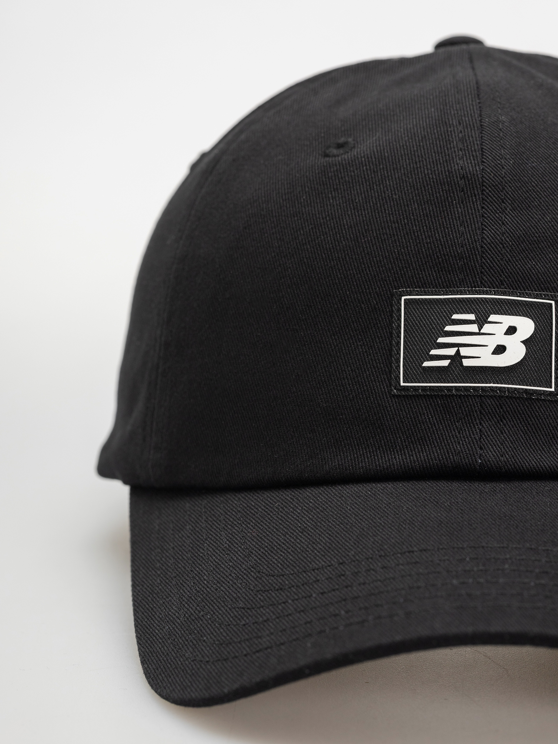 Czapka z daszkiem New Balance 6 Panel Flying (black)