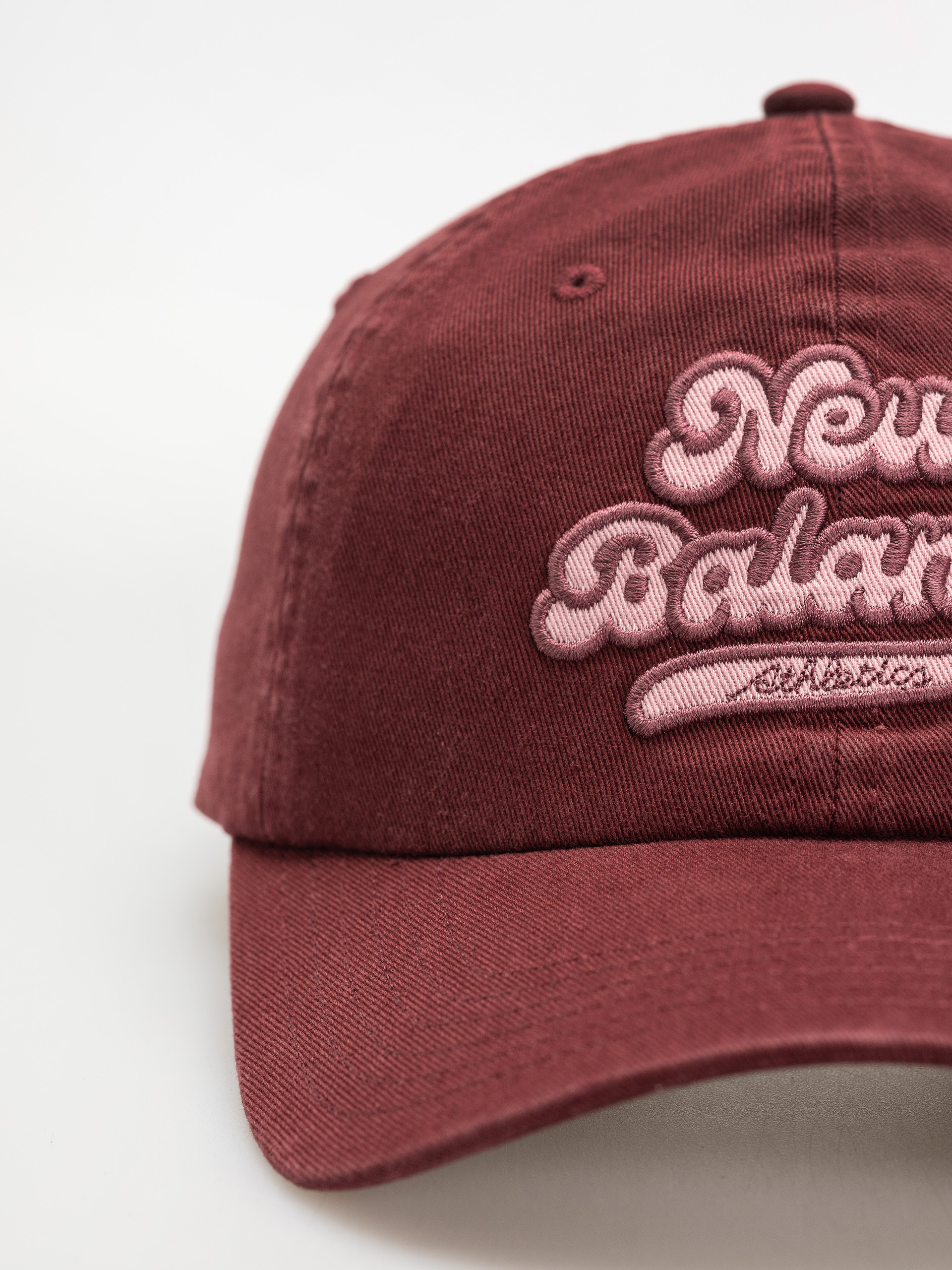 Czapka z daszkiem New Balance 6 Panel Athletics Legacy Wmn (red)