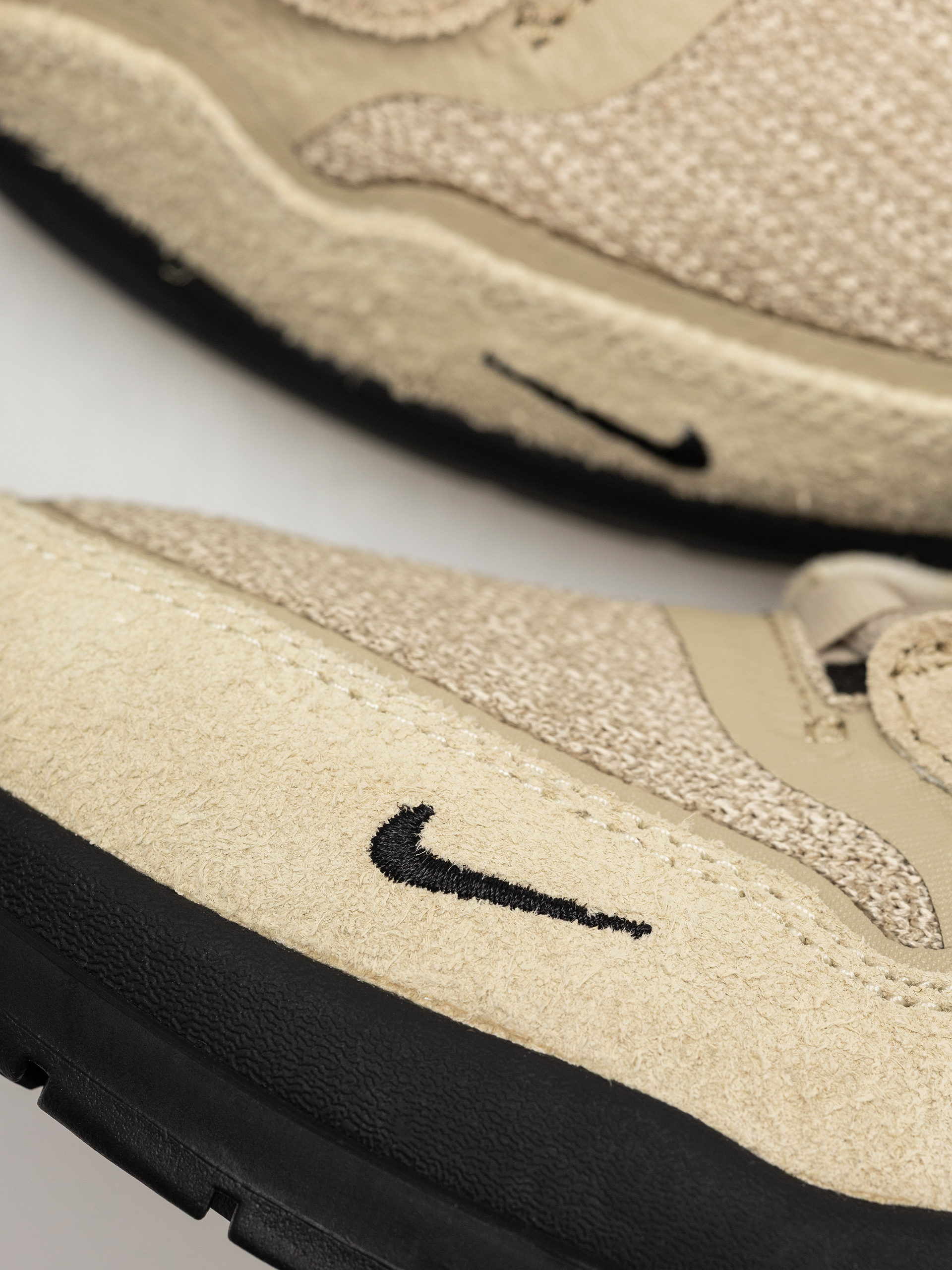 Buty Nike SB Ps8 (lt khaki/black desert khaki black)