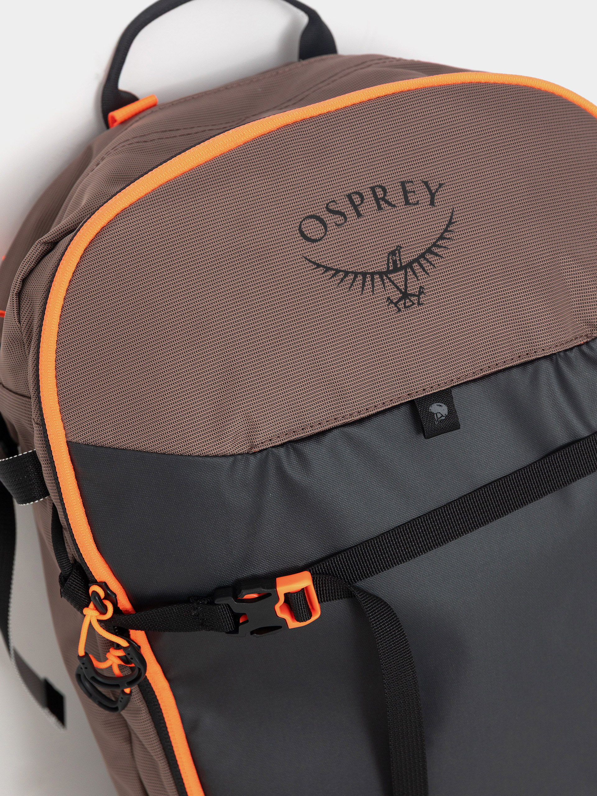 Plecak Osprey Sopris 25 (magma brown/raven black)