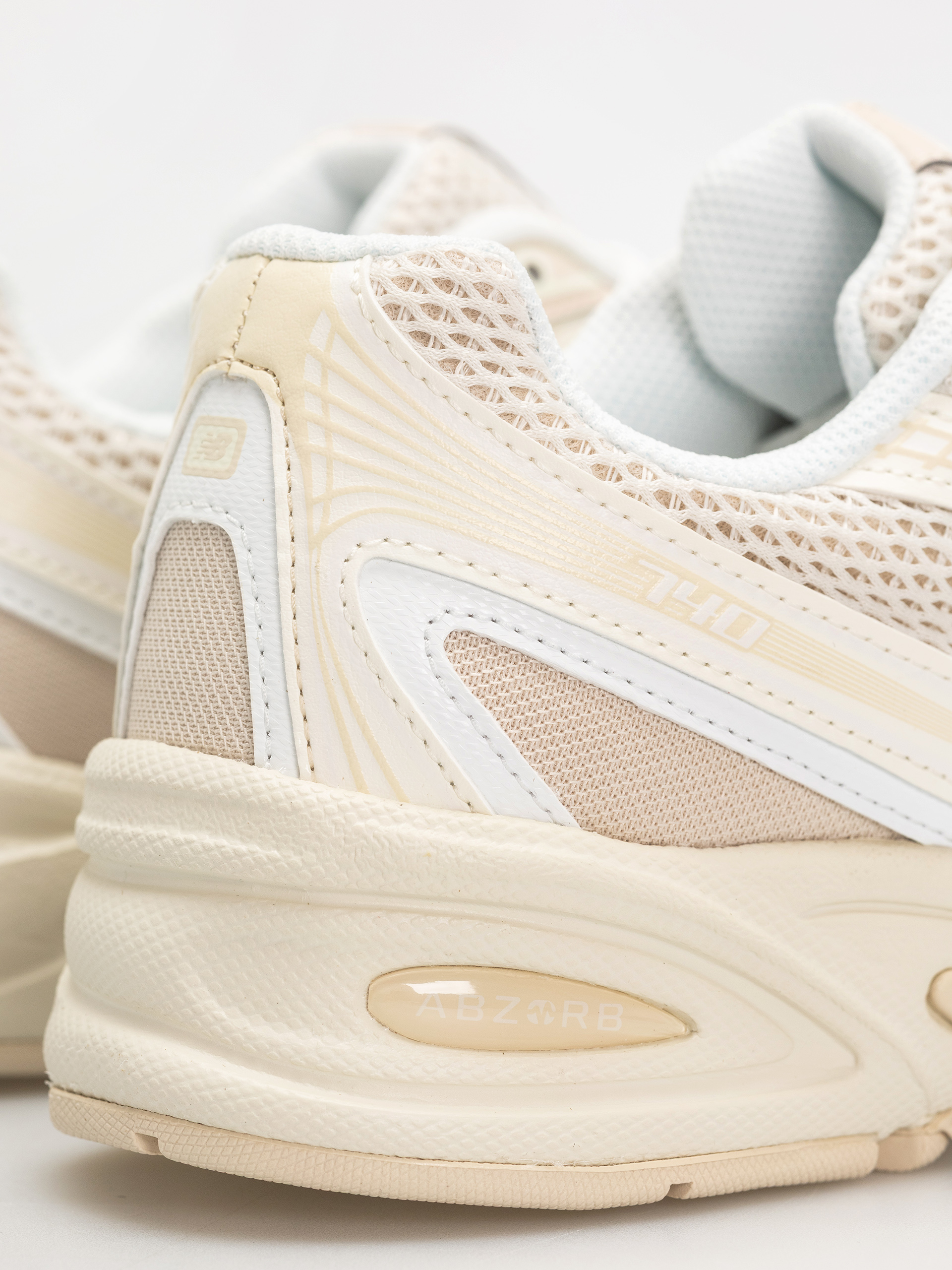 Buty New Balance 740 (bisque)