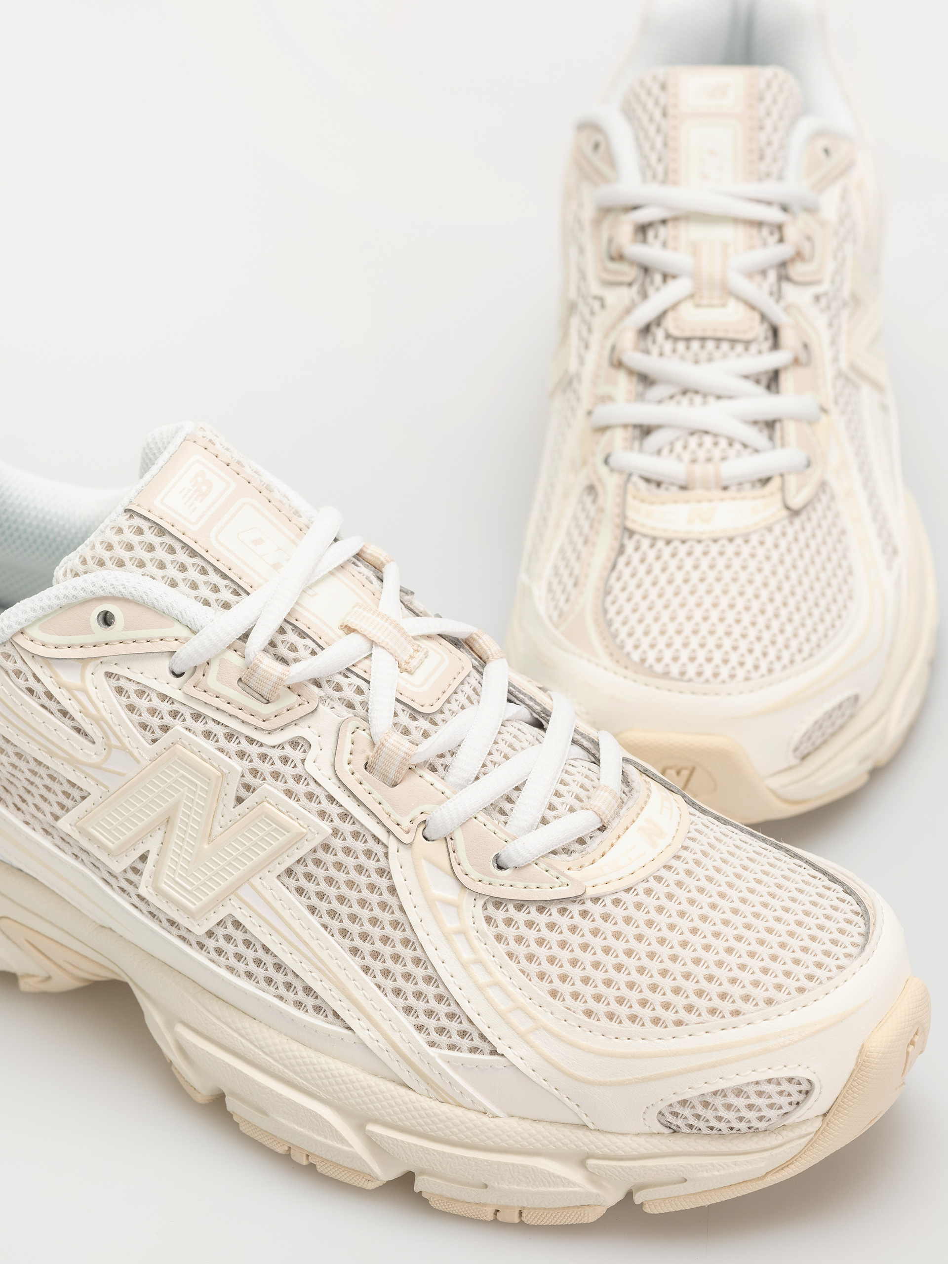 Buty New Balance 740 (bisque)