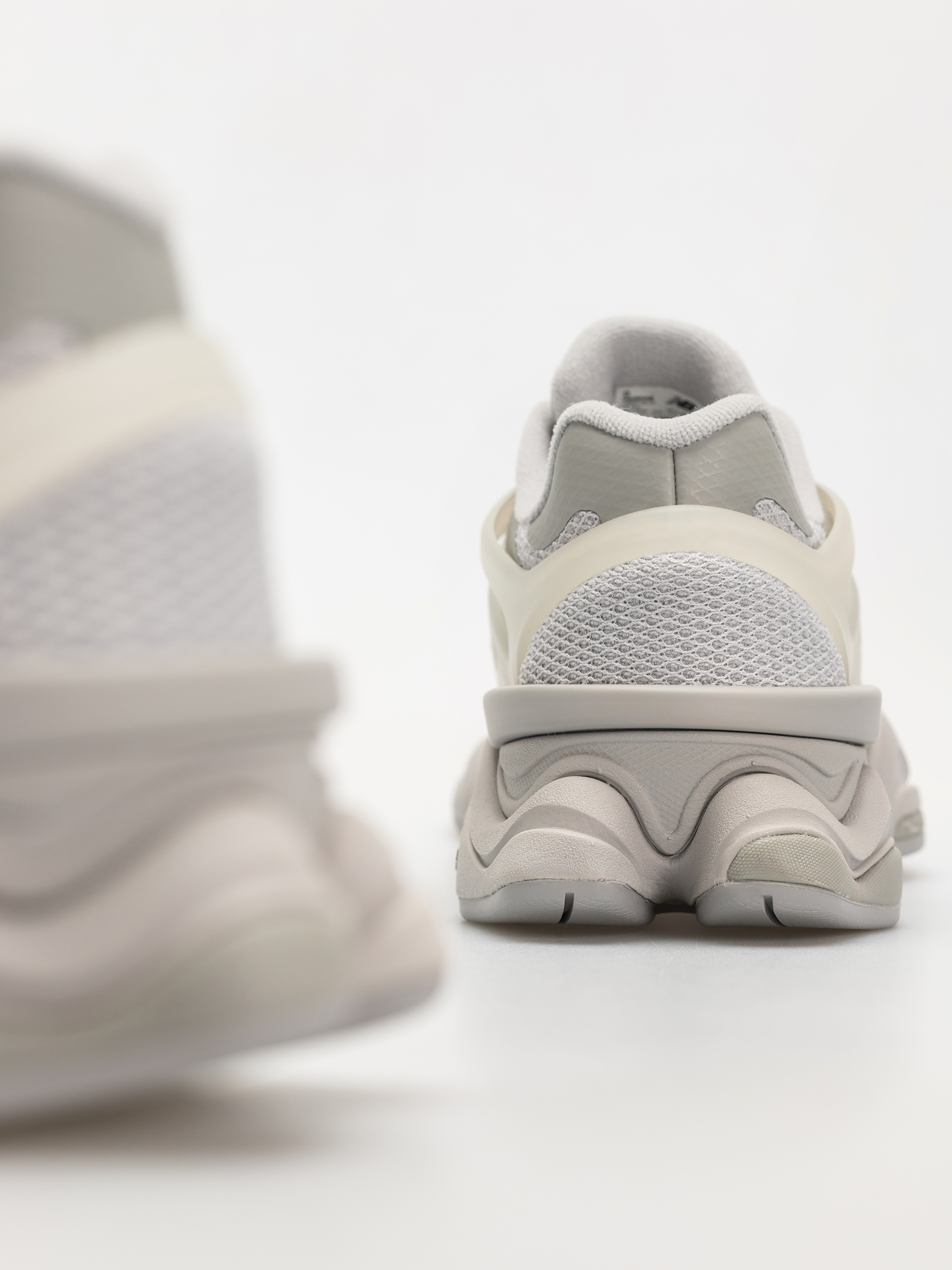 Buty New Balance 9060 (raincloud)