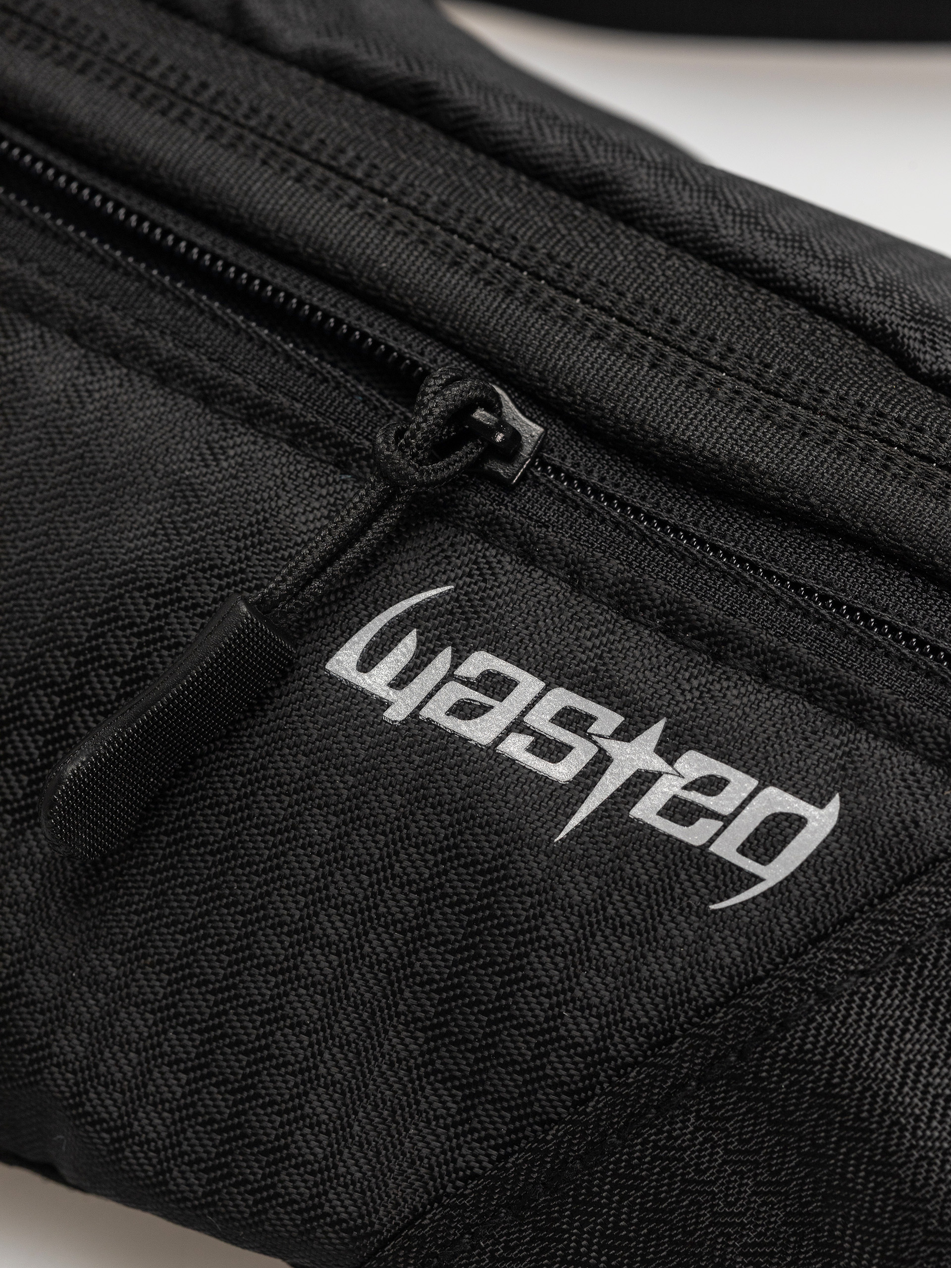 Nerka Wasted Paris Blade Hip Bag (black)