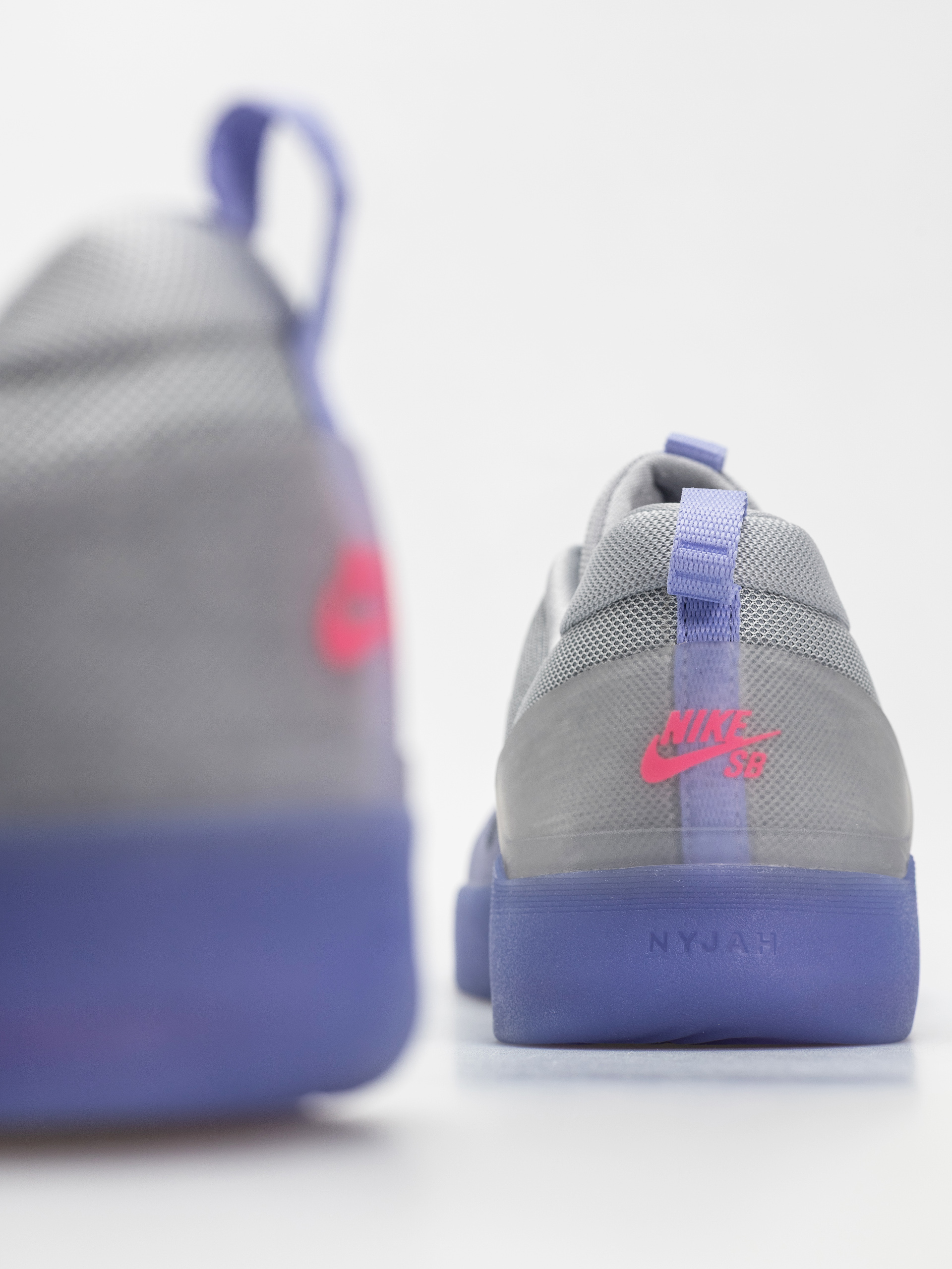 Buty Nike SB Zoom Nyjah 4 (light thistle/black light thistle)