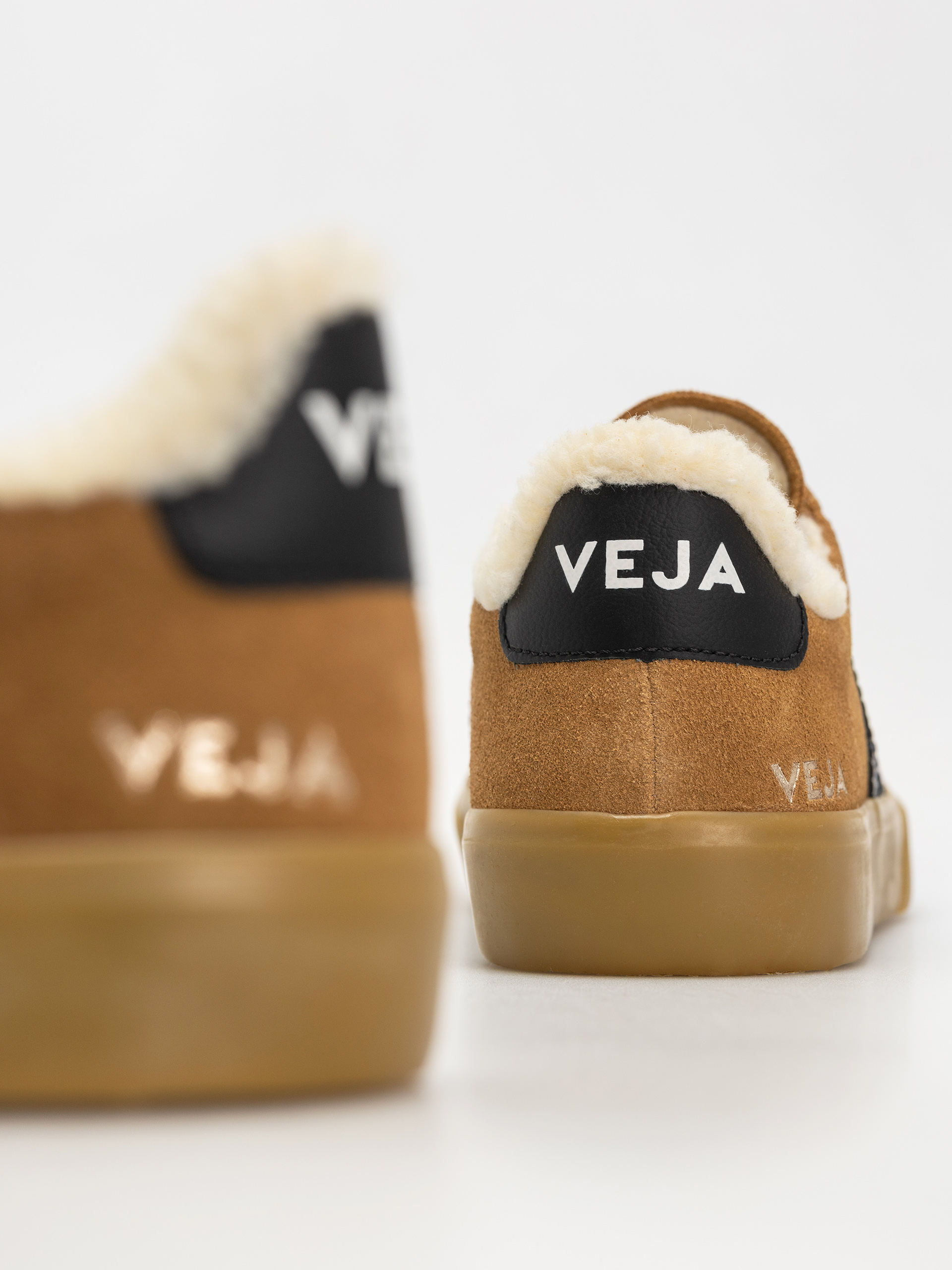 Buty Veja Campo Winter Wmn (camel black natural)