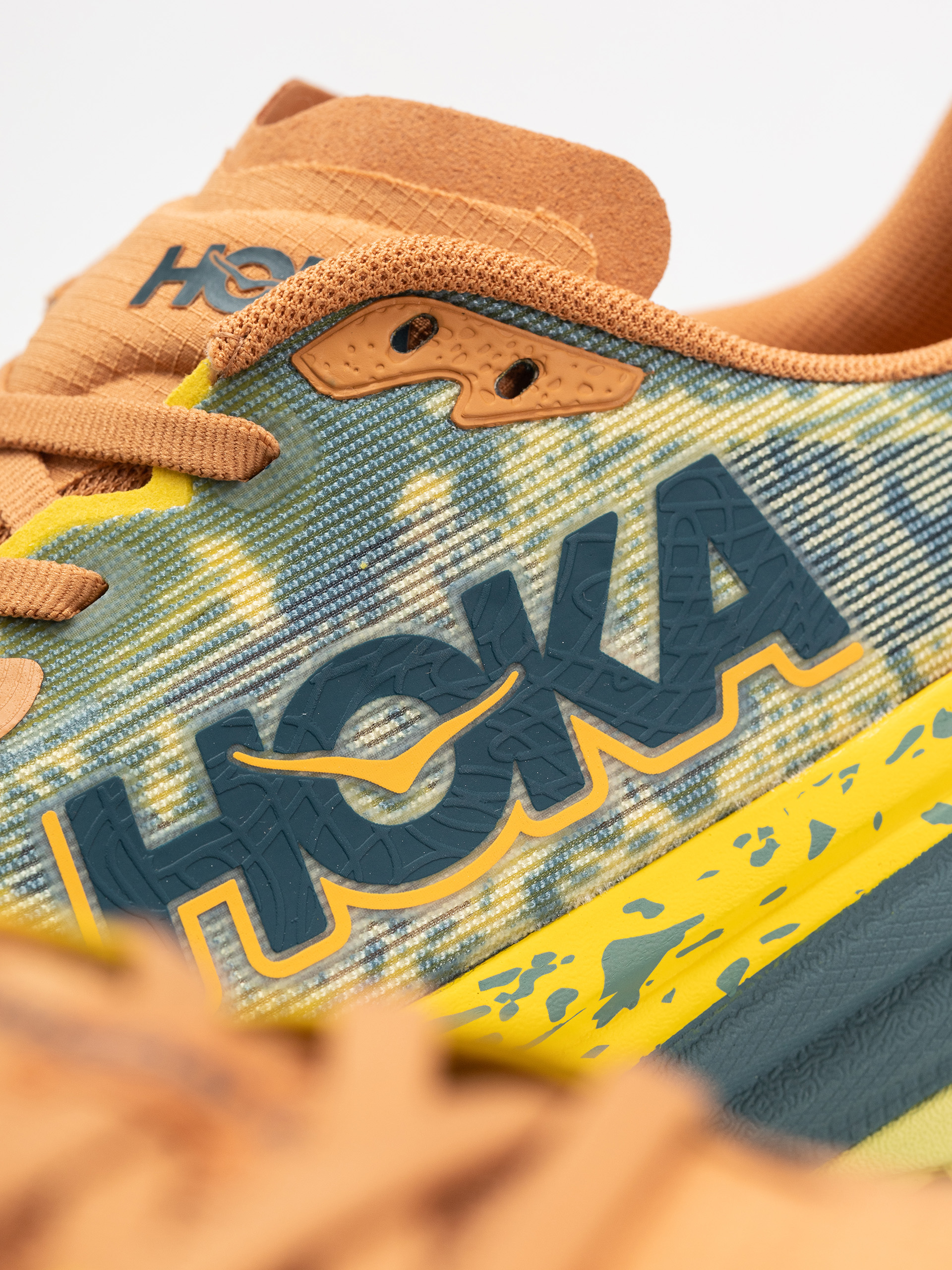 Buty Hoka Speedgoat 6 (terra cotta/mountain fog)