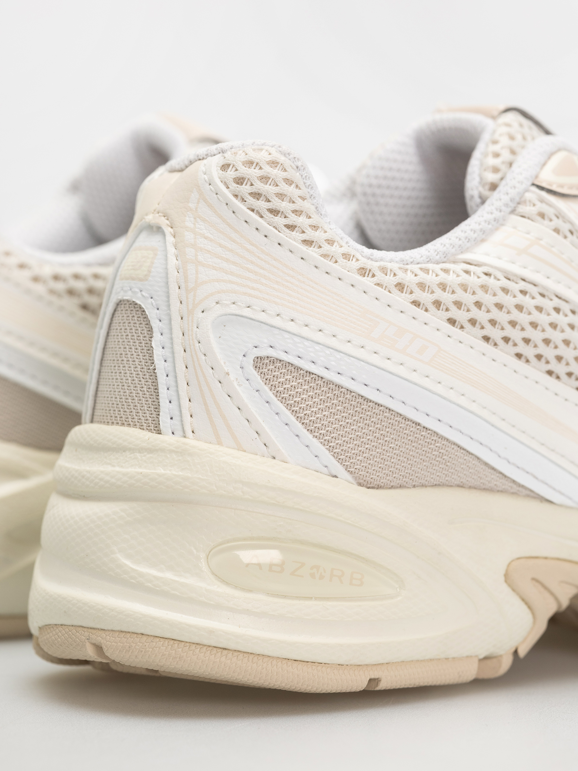 Buty New Balance 740 JR (sea salt)