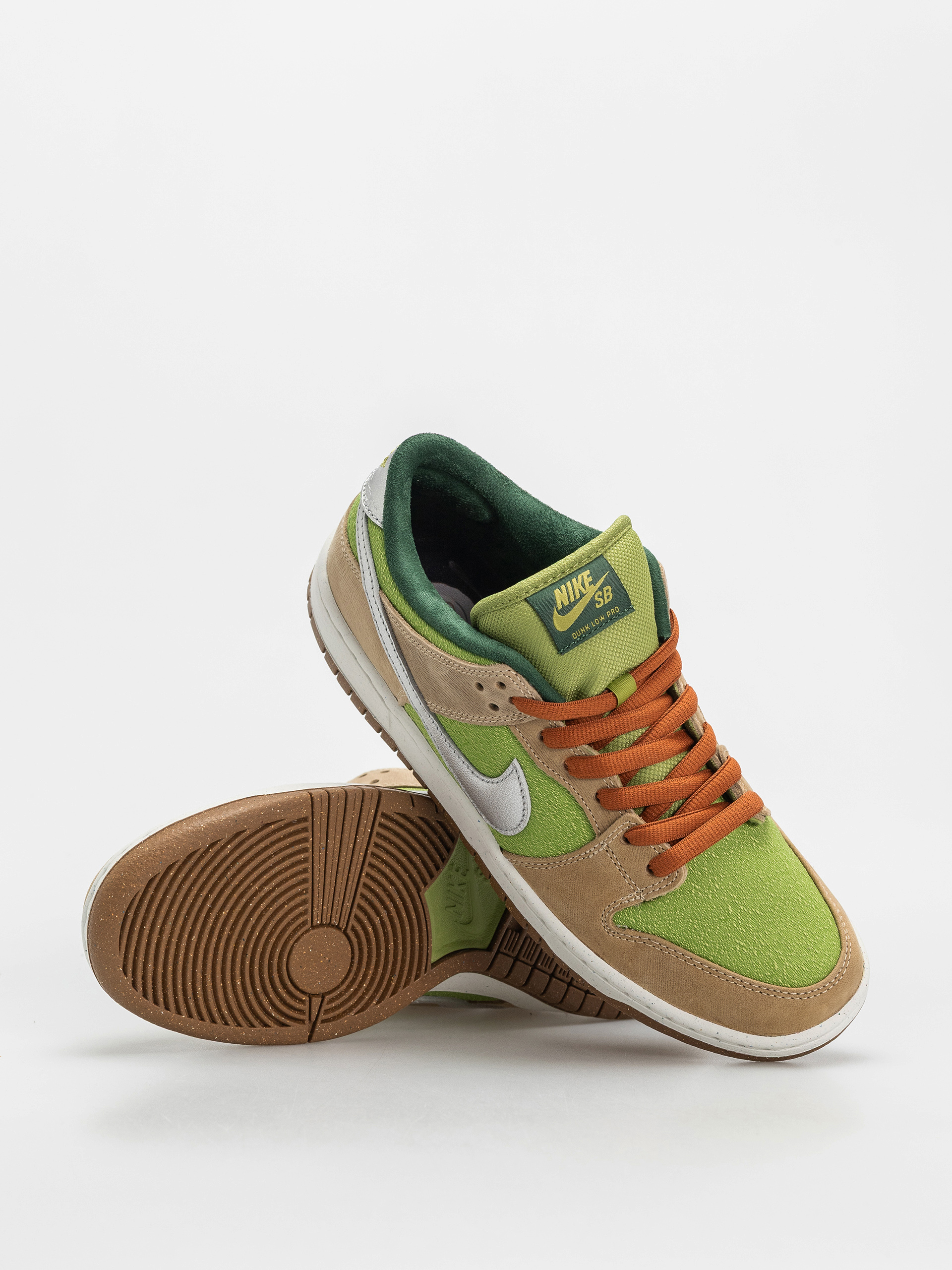 Buty Nike SB Dunk Low Pro Wc (sesame/metallic silver pear fir)