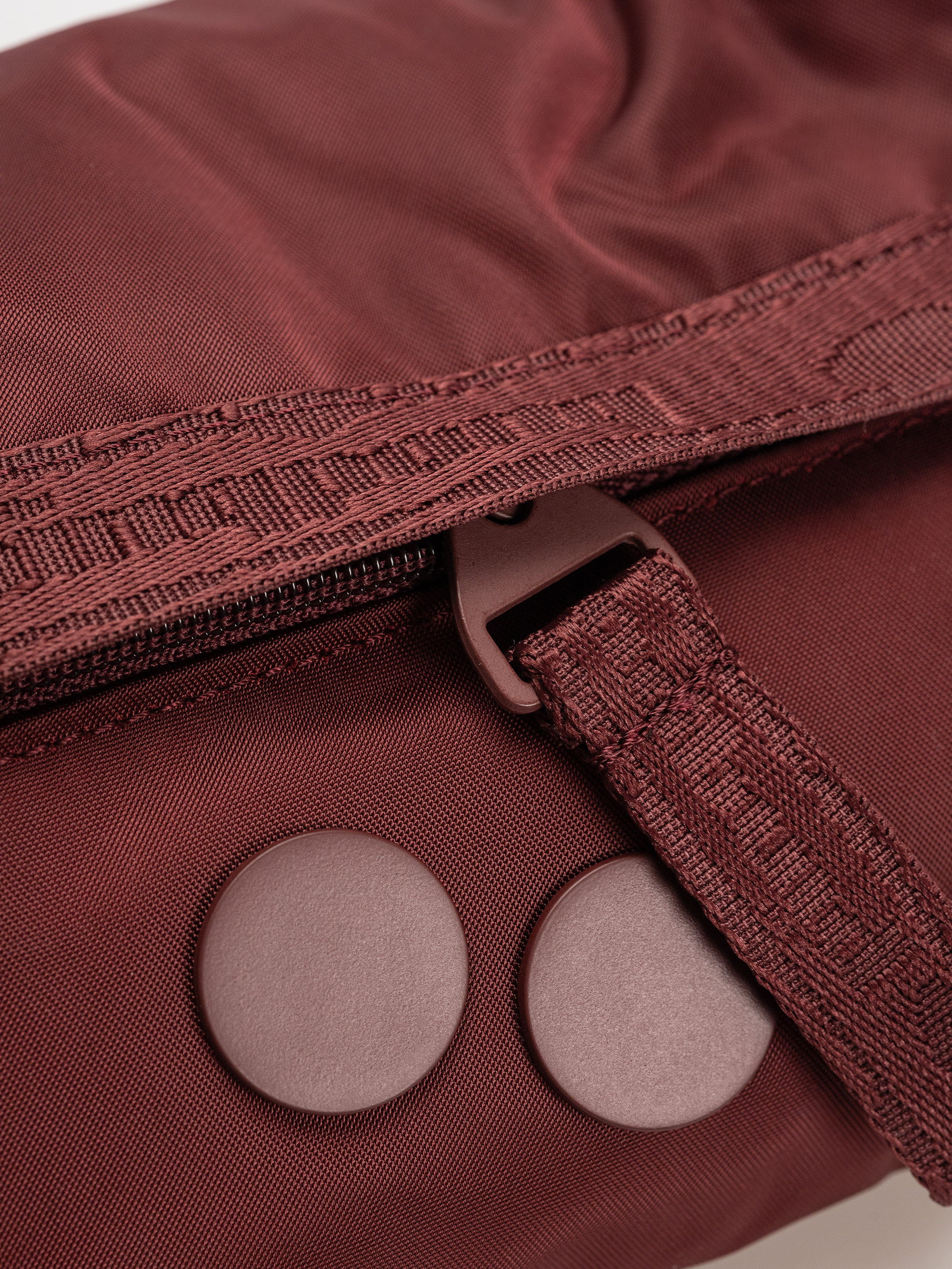 Nerka PinqPonq Brik Changeant (glazed red)