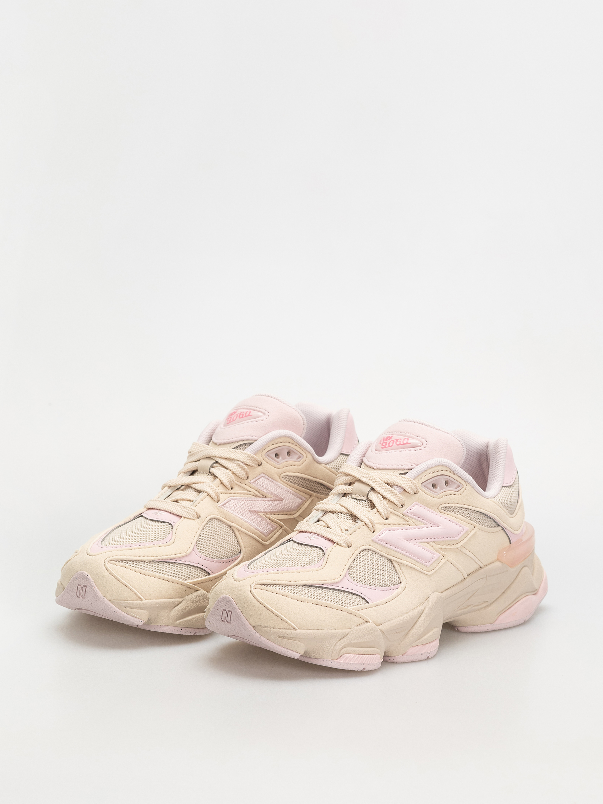 Buty New Balance 9060 JR (bisque)