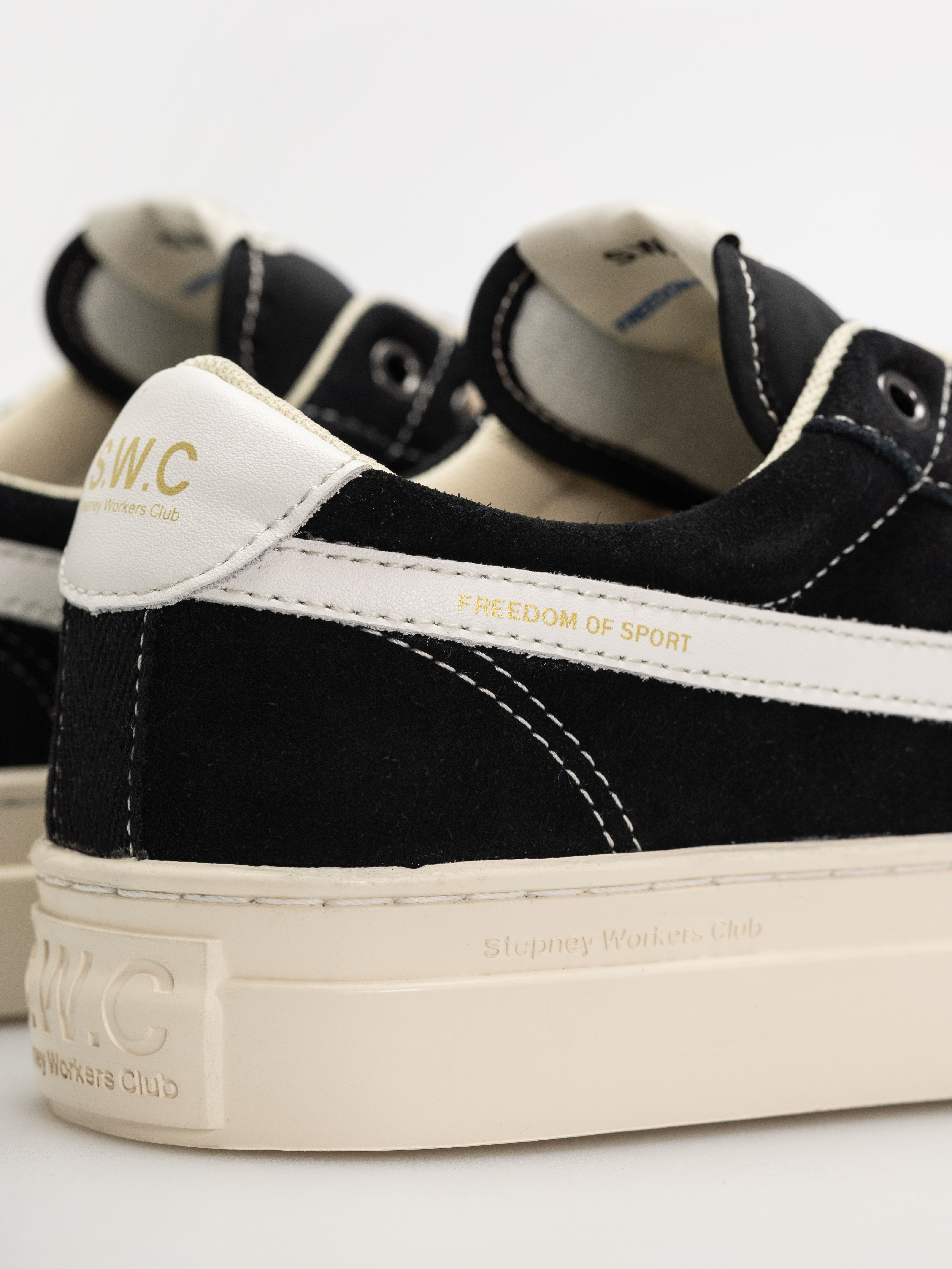 Buty Stepney Workers Club Dellow S-Strike (suede black/white)