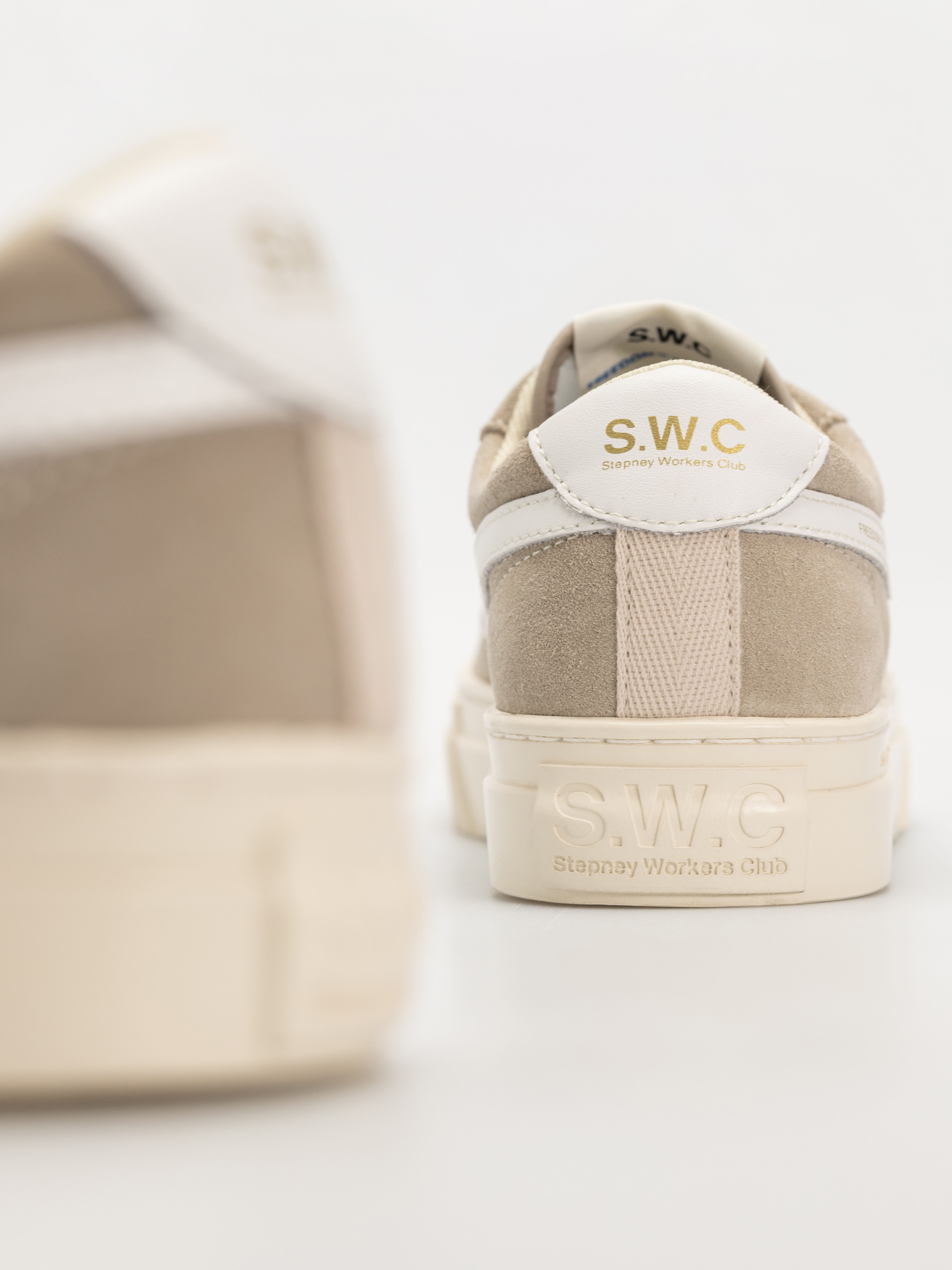 Buty Stepney Workers Club Dellow S-Strike (suede lt grey/white)