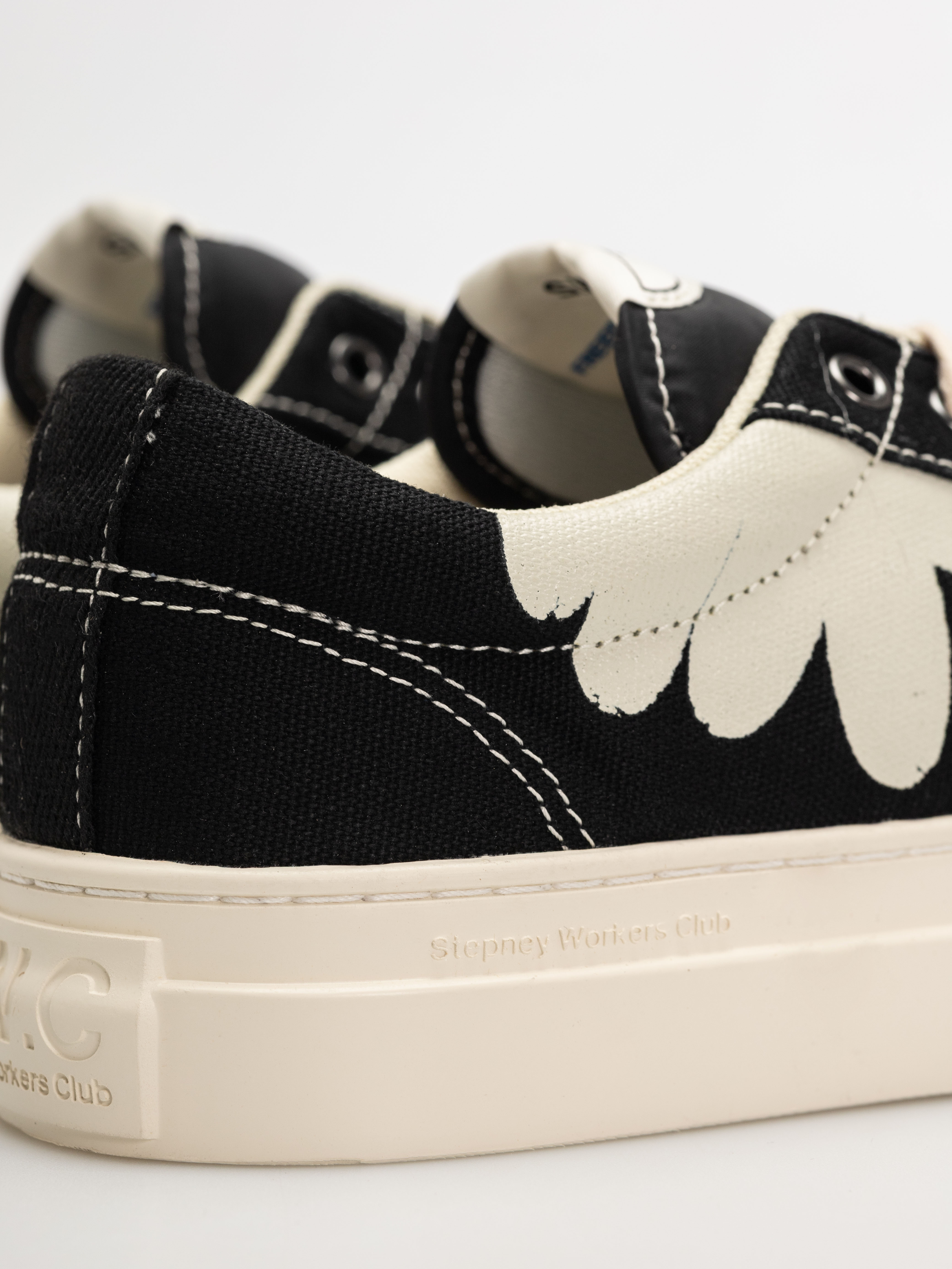 Buty Stepney Workers Club Dellow (shroomhands canvas black/white)