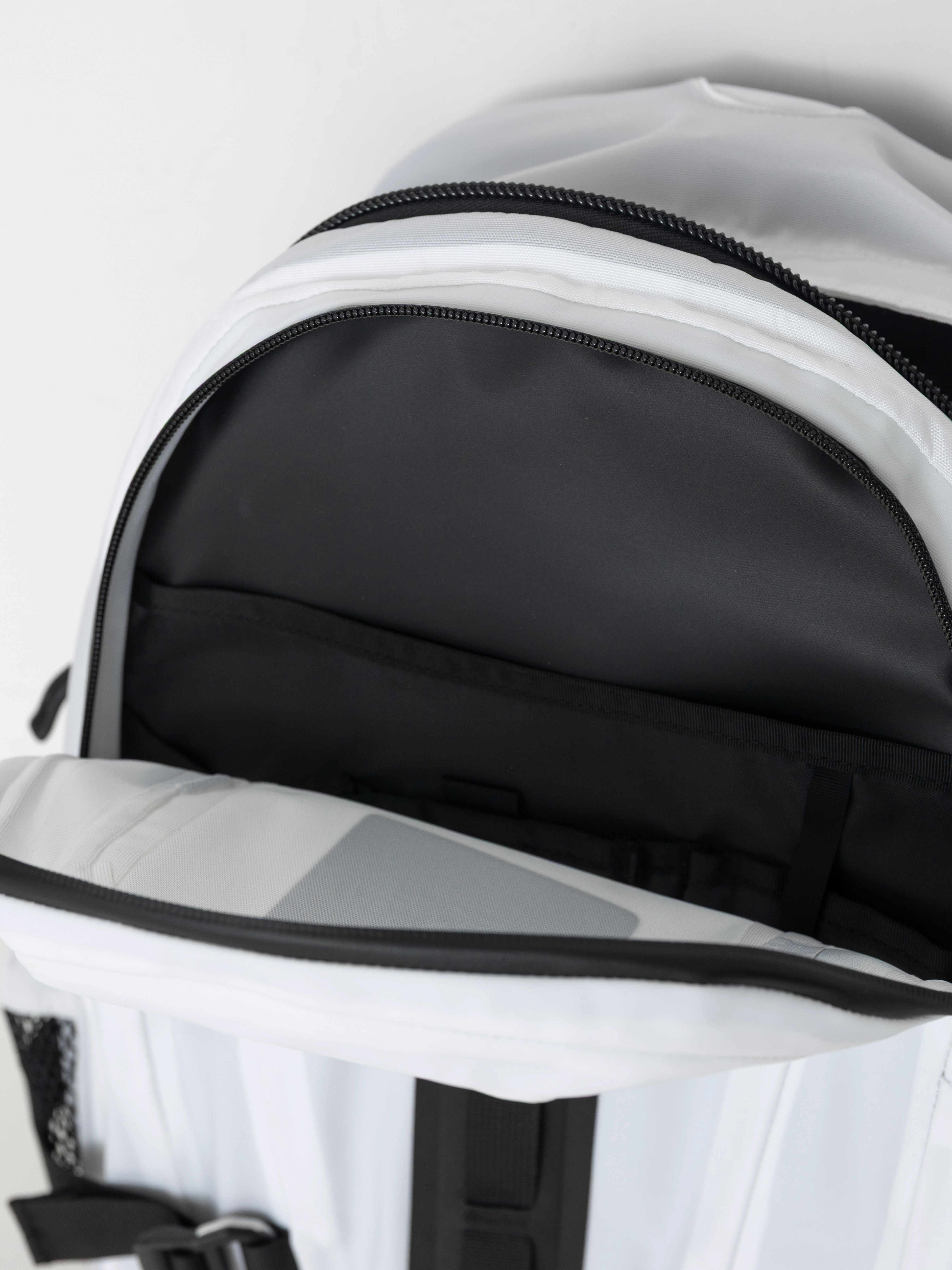 Plecak The North Face Hot Shot Base Camp (tnf white)