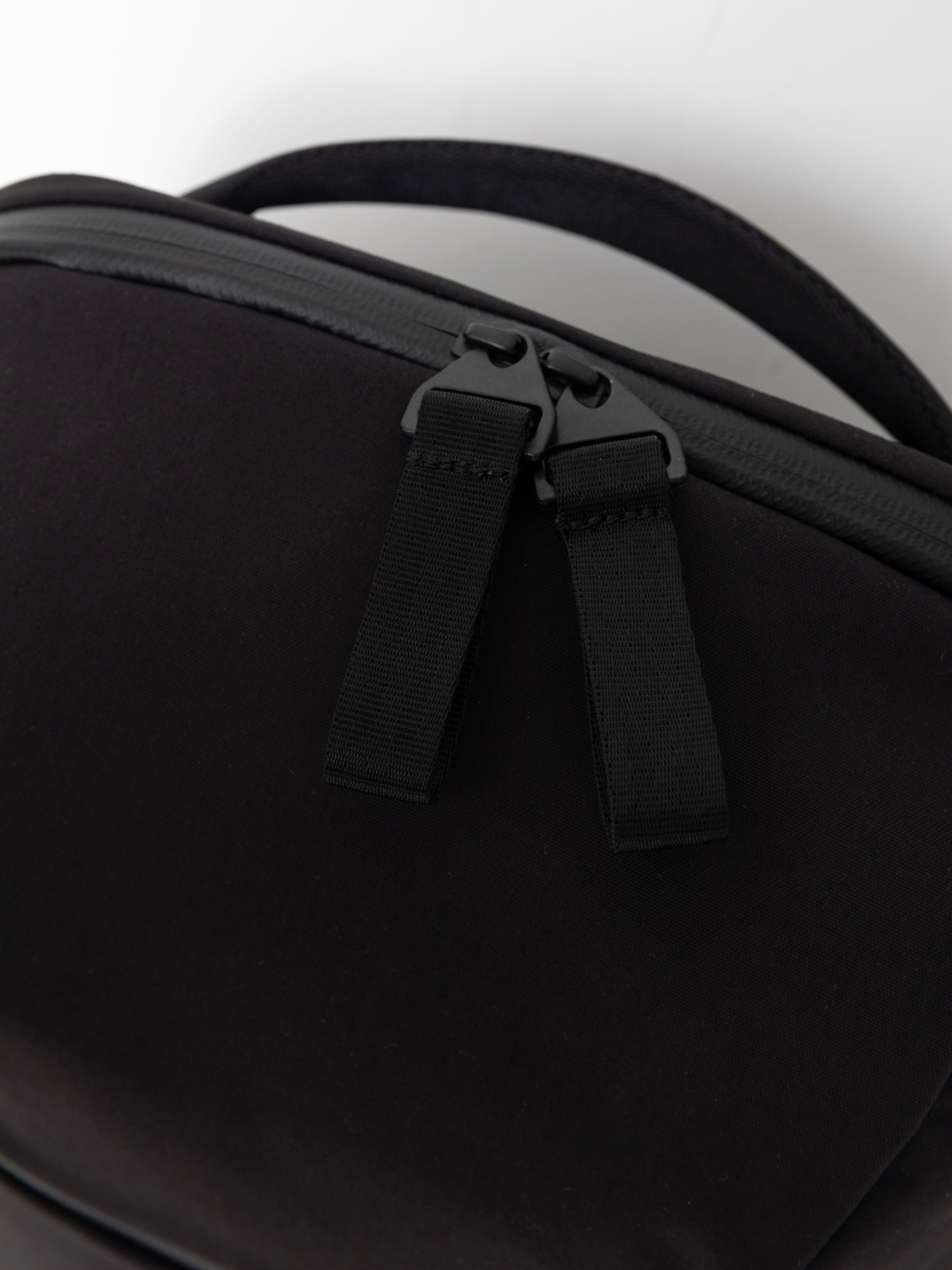 Plecak PinqPonq Kontor (solid black)