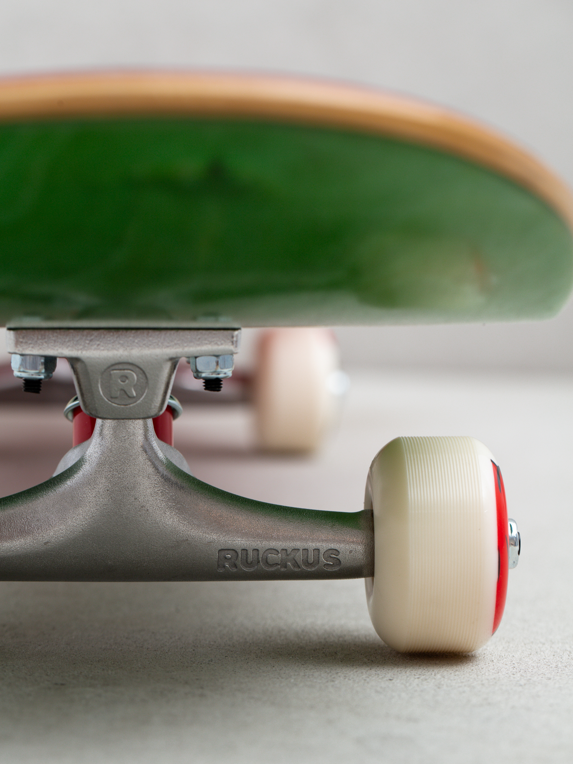 Deskorolka Toy Machine Monster