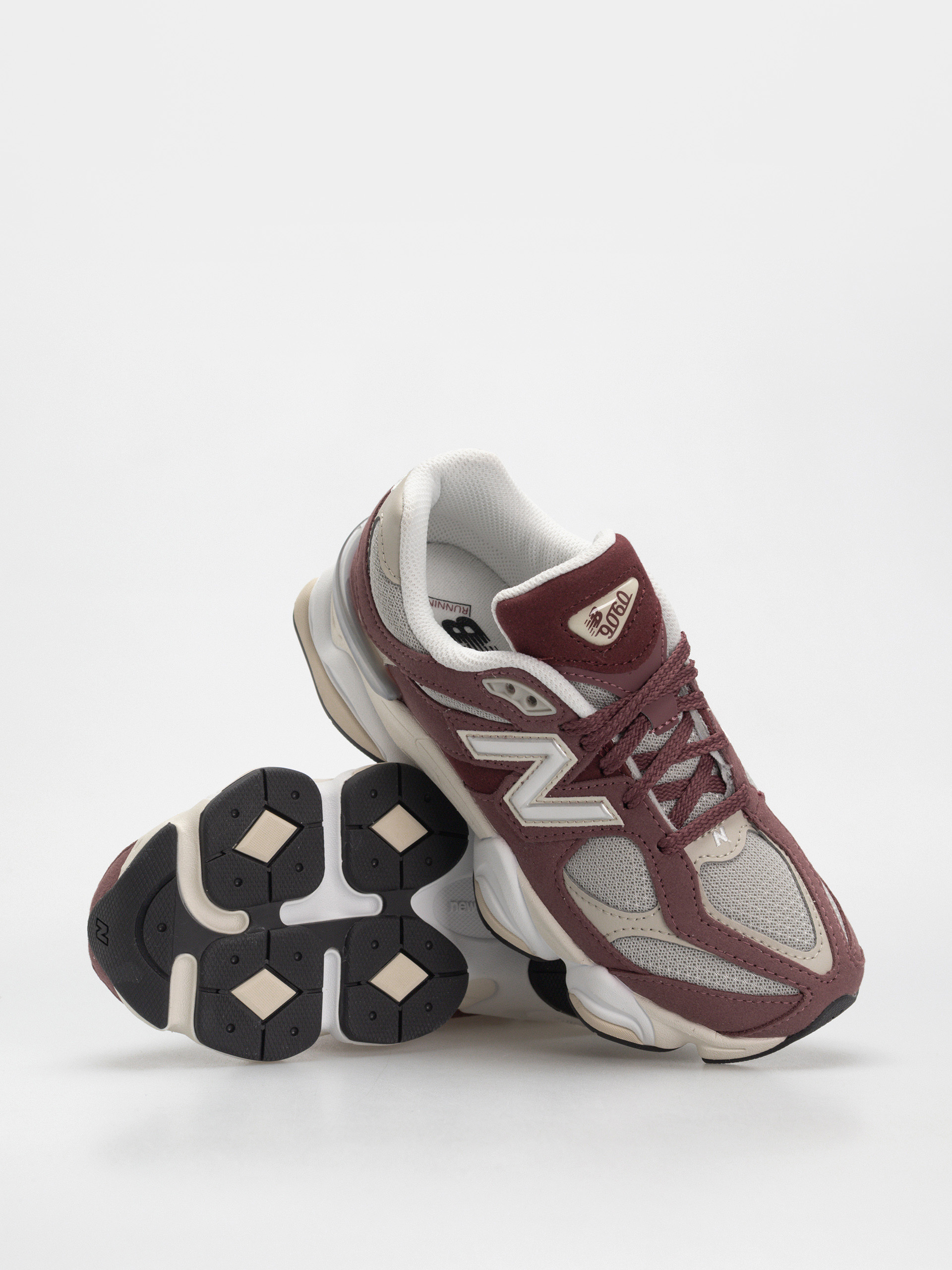 Buty New Balance 9060 JR (washed burgundy)