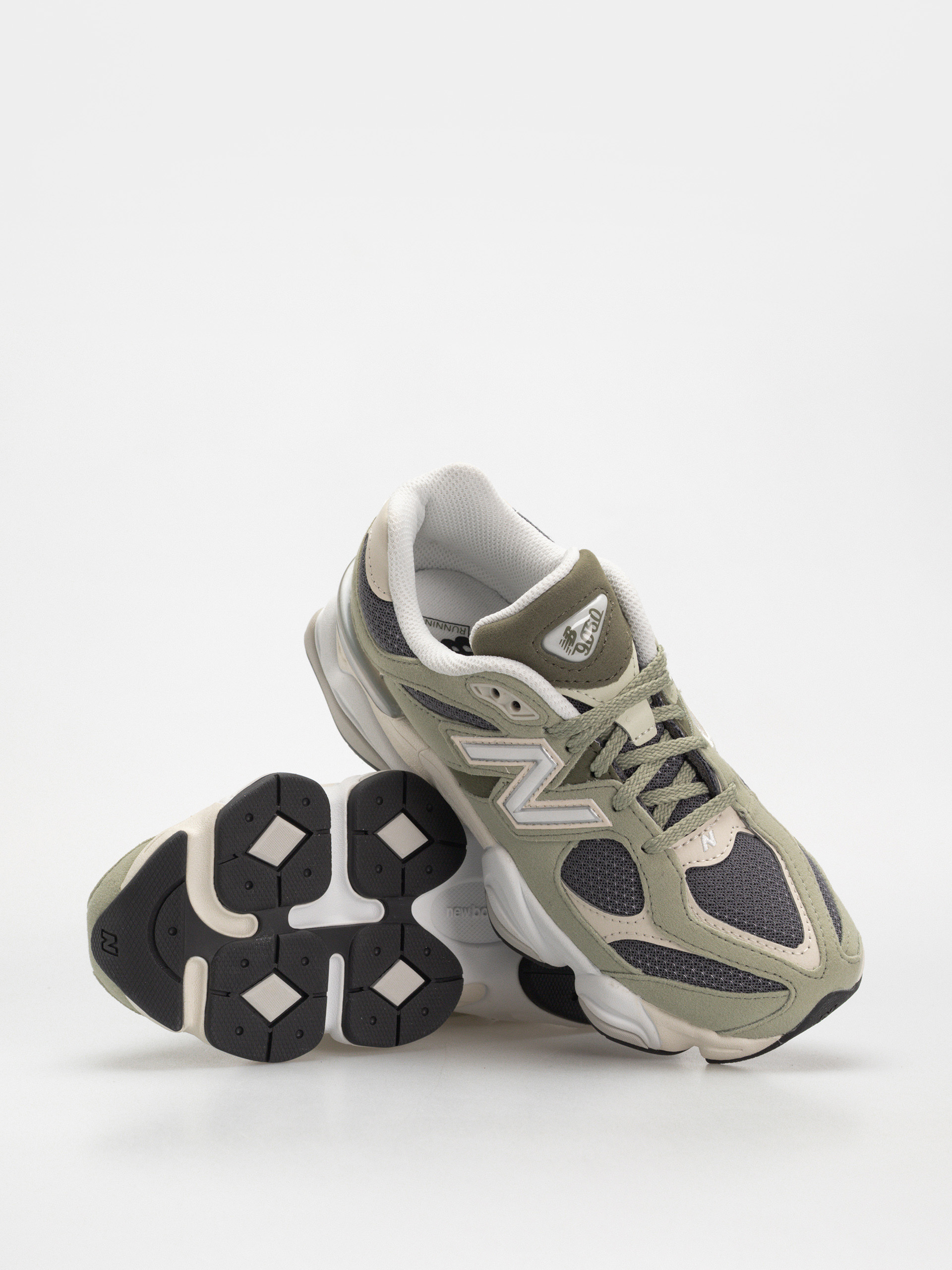 Buty New Balance 9060 JR (garter snake)