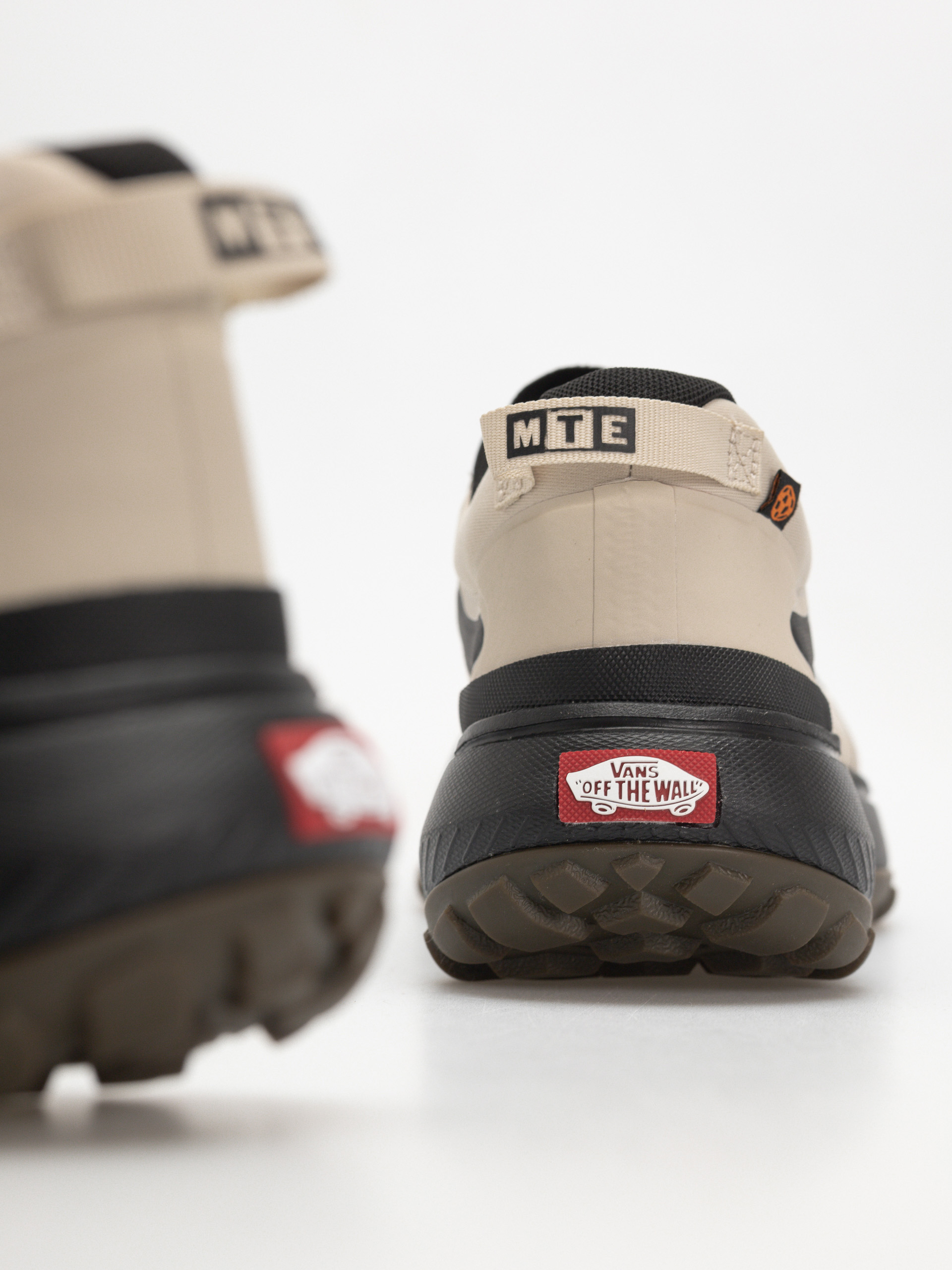 Buty Vans Mte Crosspath (light brown)