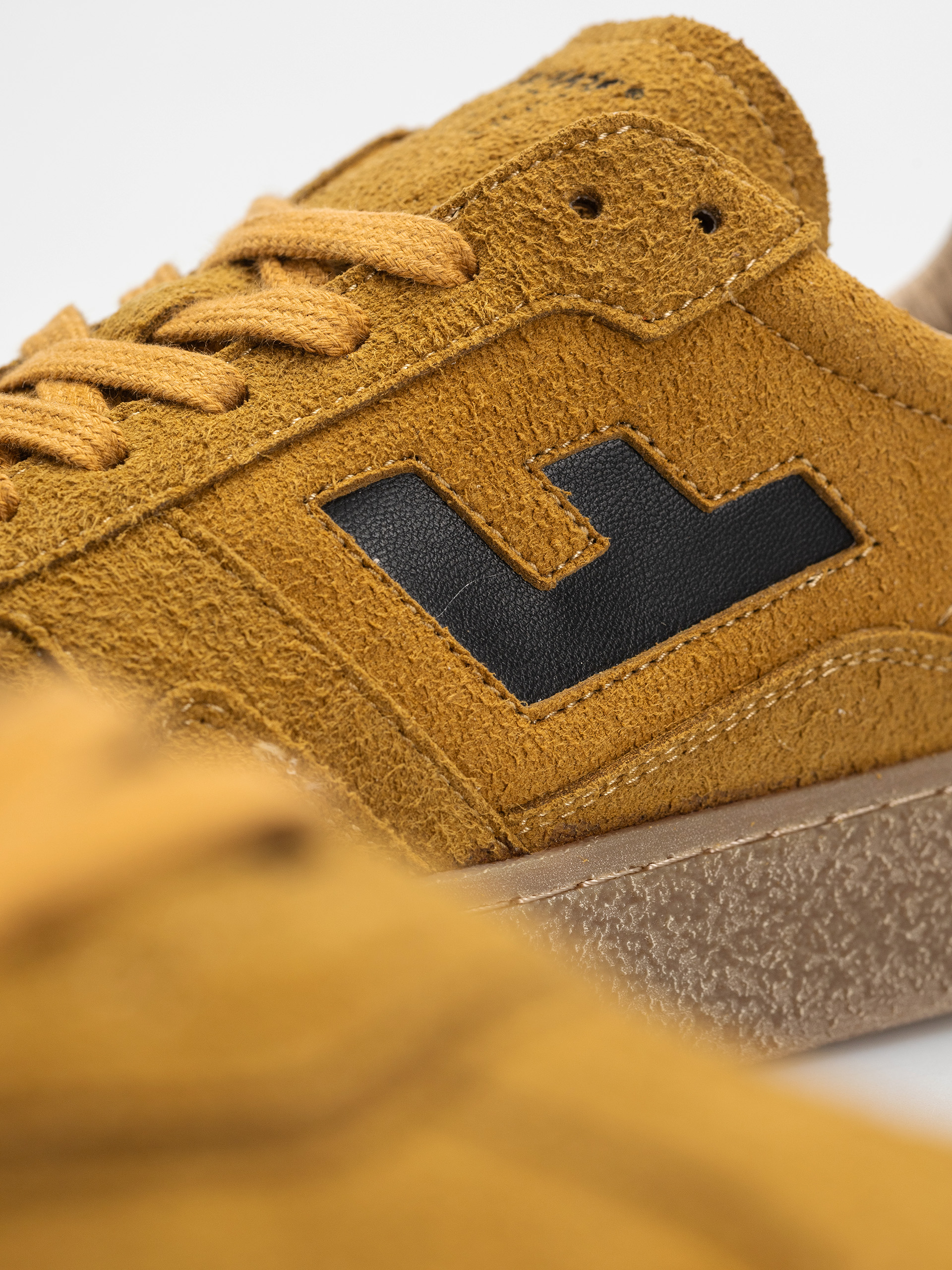 Buty Flamingos Life Burela Bold (hairy suede curry)