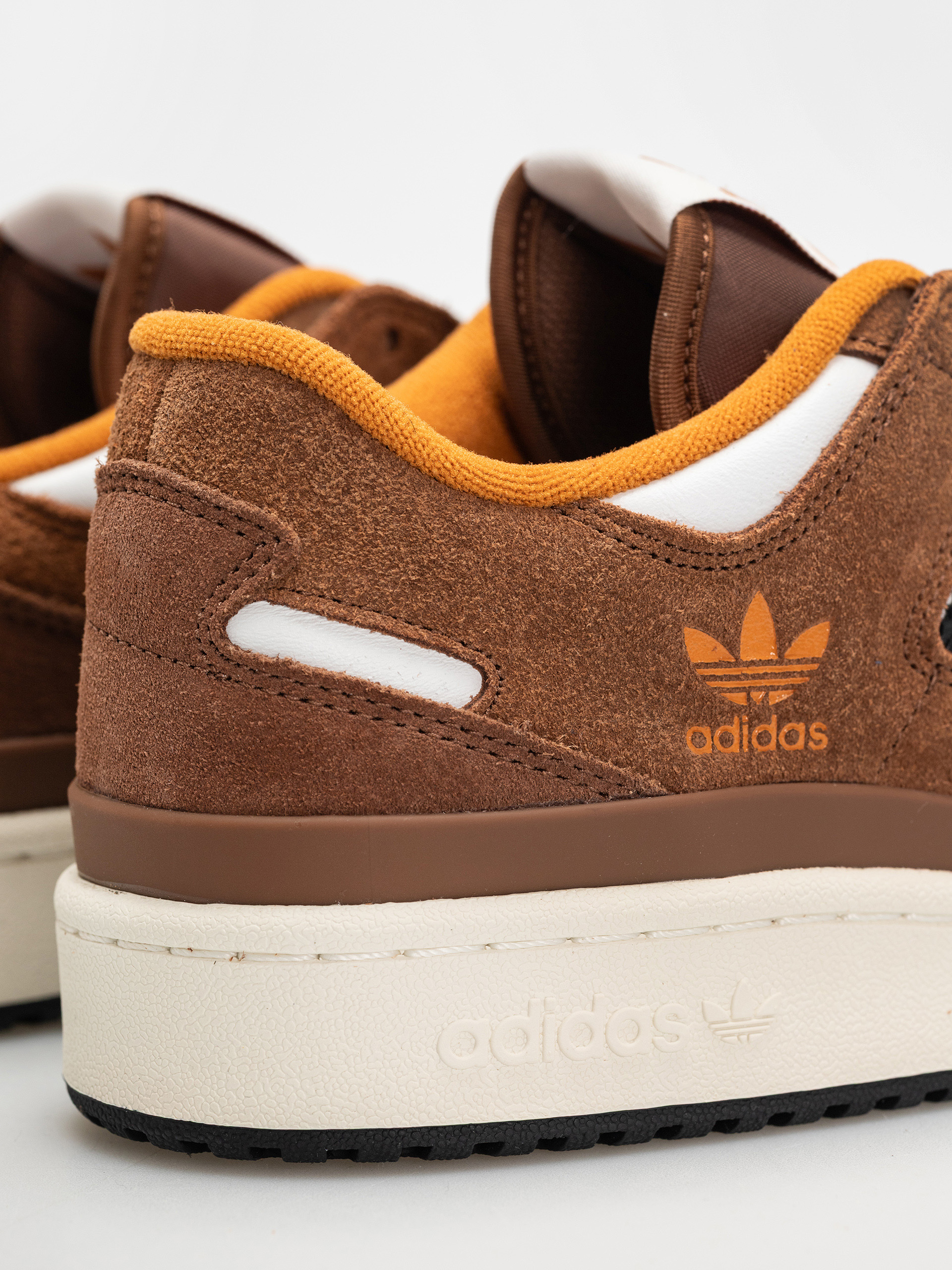 Buty adidas Forum 84 Low Adv (crywht/cblack/rusora)