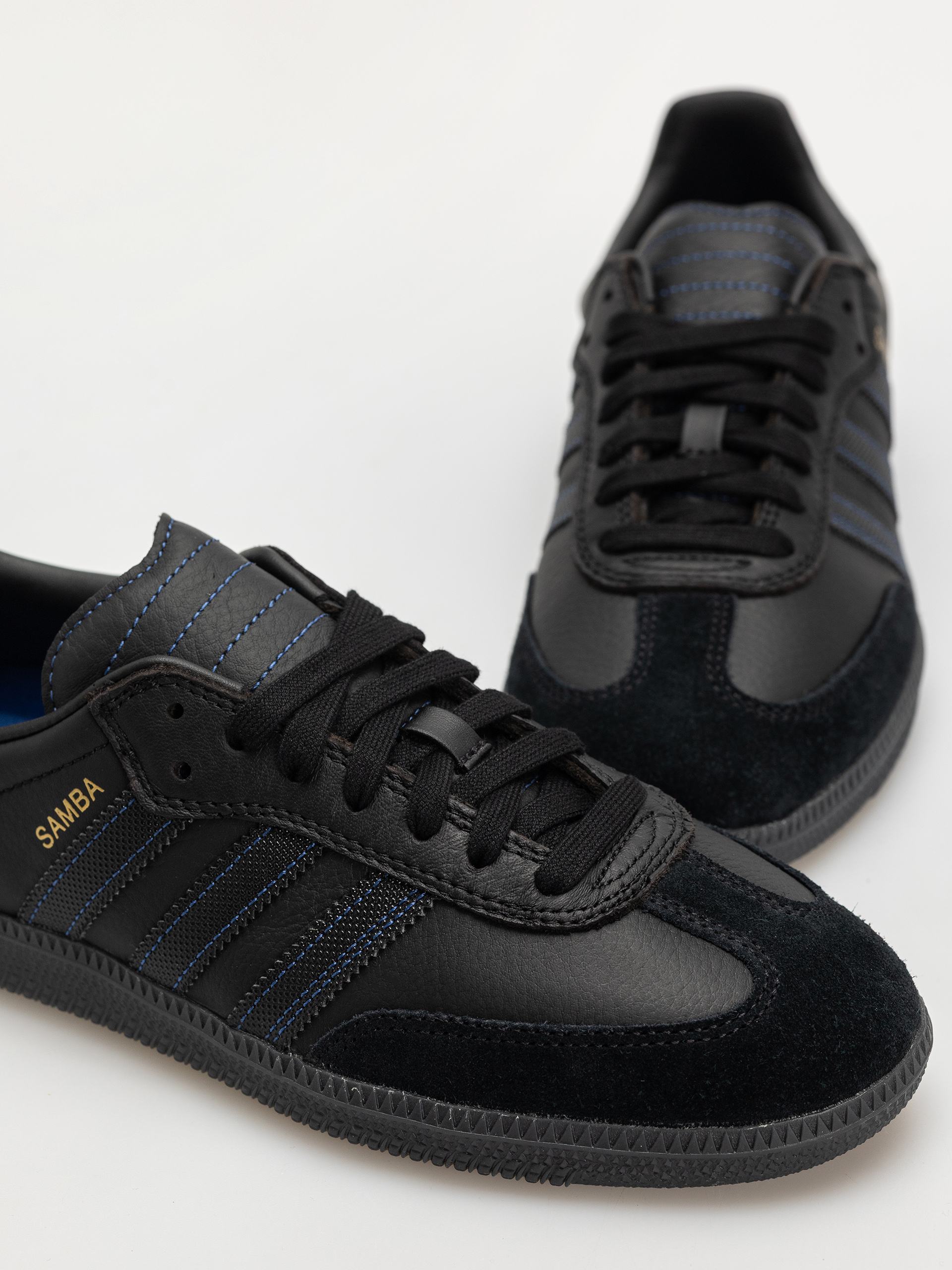 Buty adidas Samba Adv (cblack/cblack/royblu)