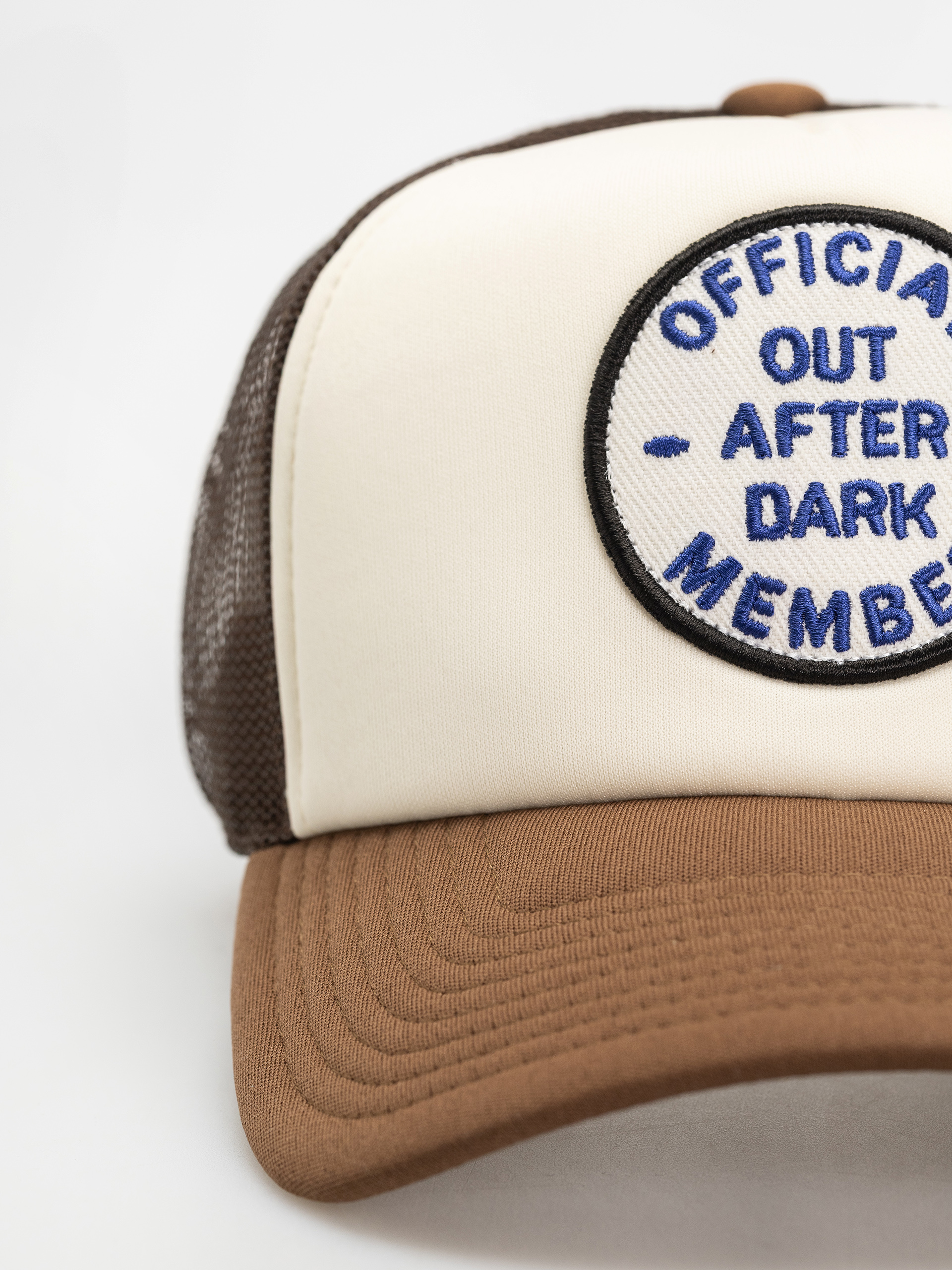 Czapka z daszkiem Brixton Out After Dark Np Trucker H Wmn (pinecone brown/whitecap)