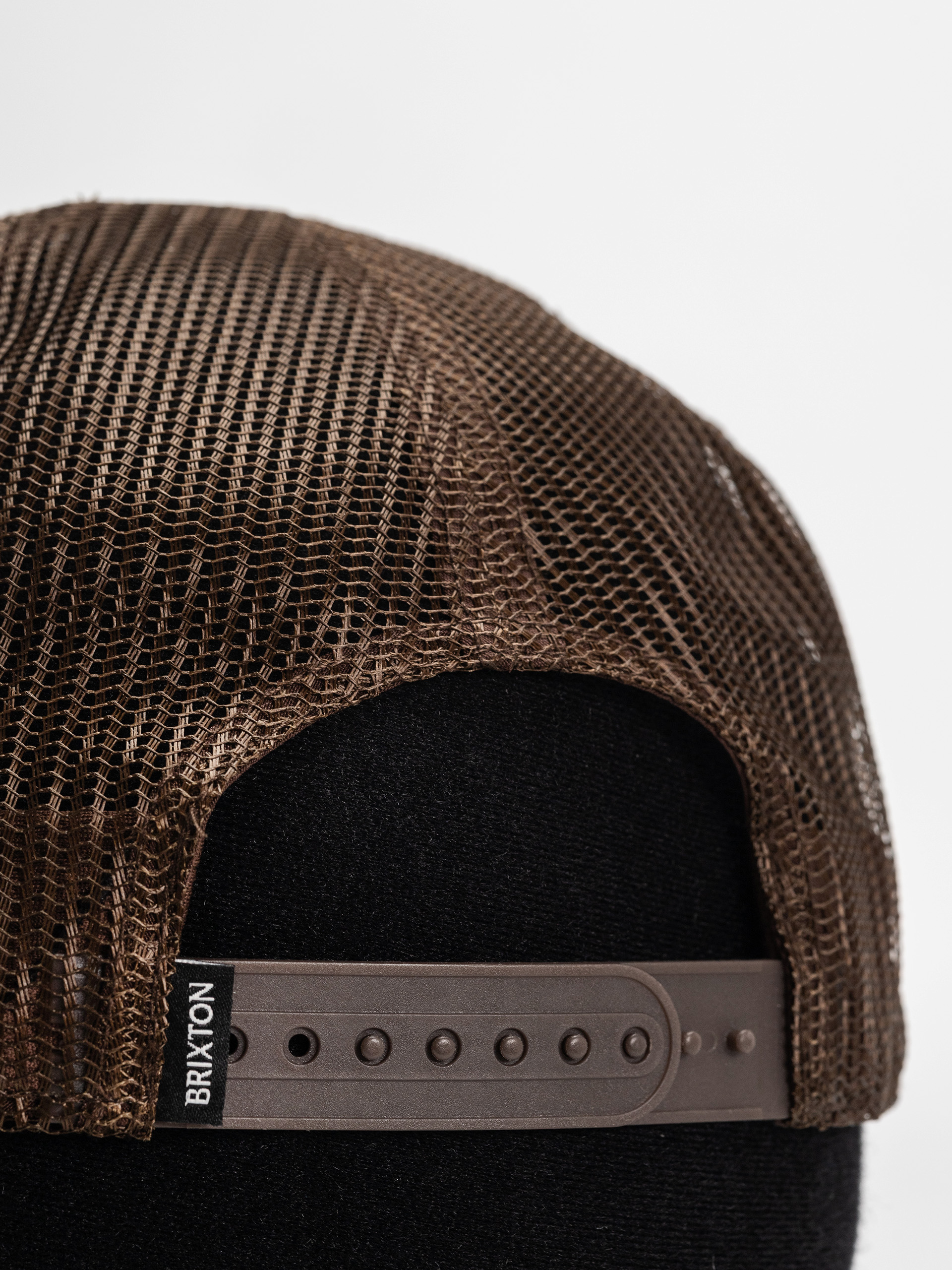 Czapka z daszkiem Brixton Out After Dark Np Trucker H Wmn (pinecone brown/whitecap)