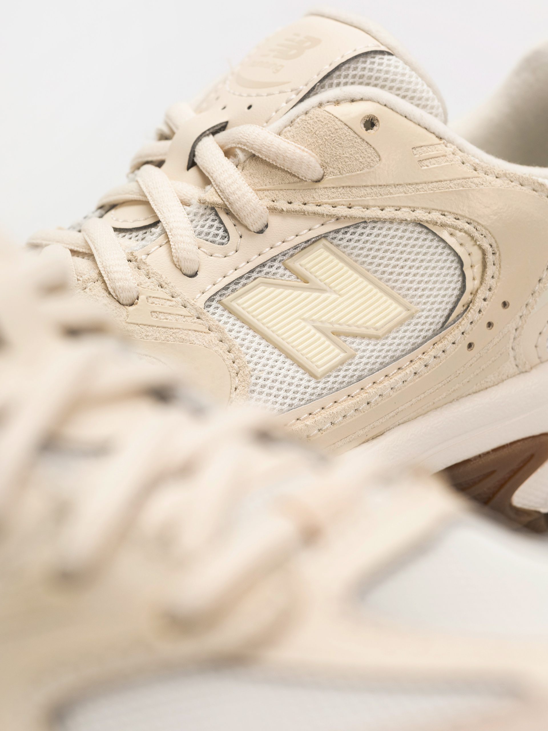 Buty New Balance 530 JR (bisque)