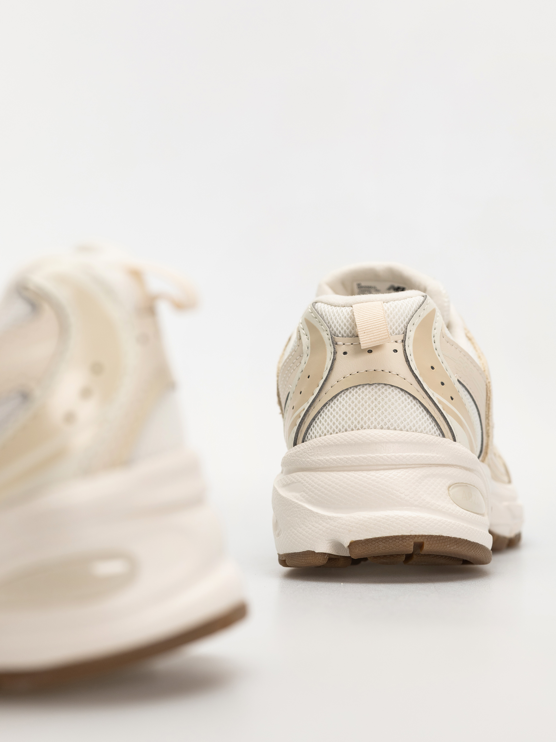 Buty New Balance 530 JR (bisque)