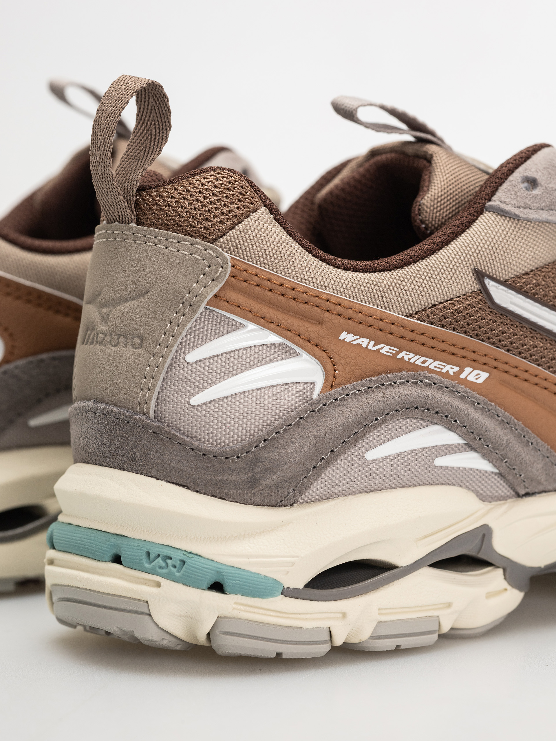 Buty Mizuno Wave Rider 10 (fossil/white/thrush)