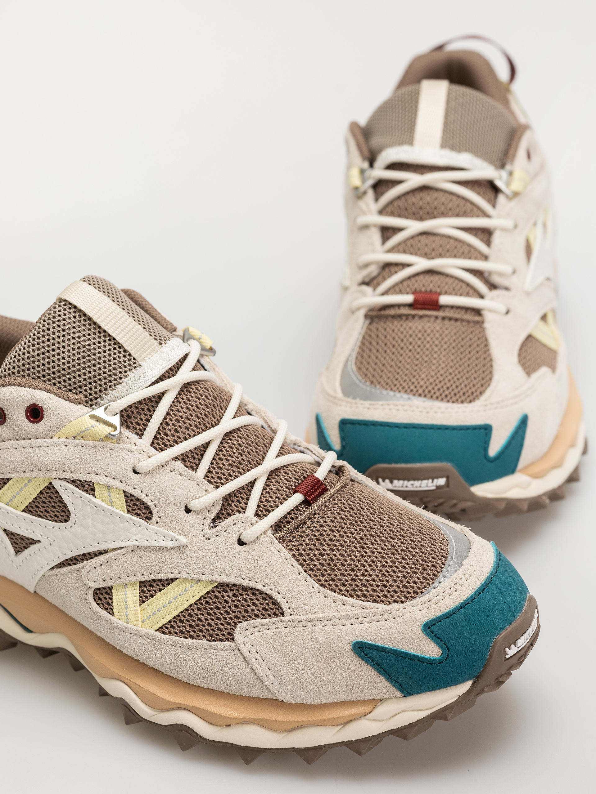 Buty Mizuno Wave Mujin TL (fossil/snow white/summer sand)