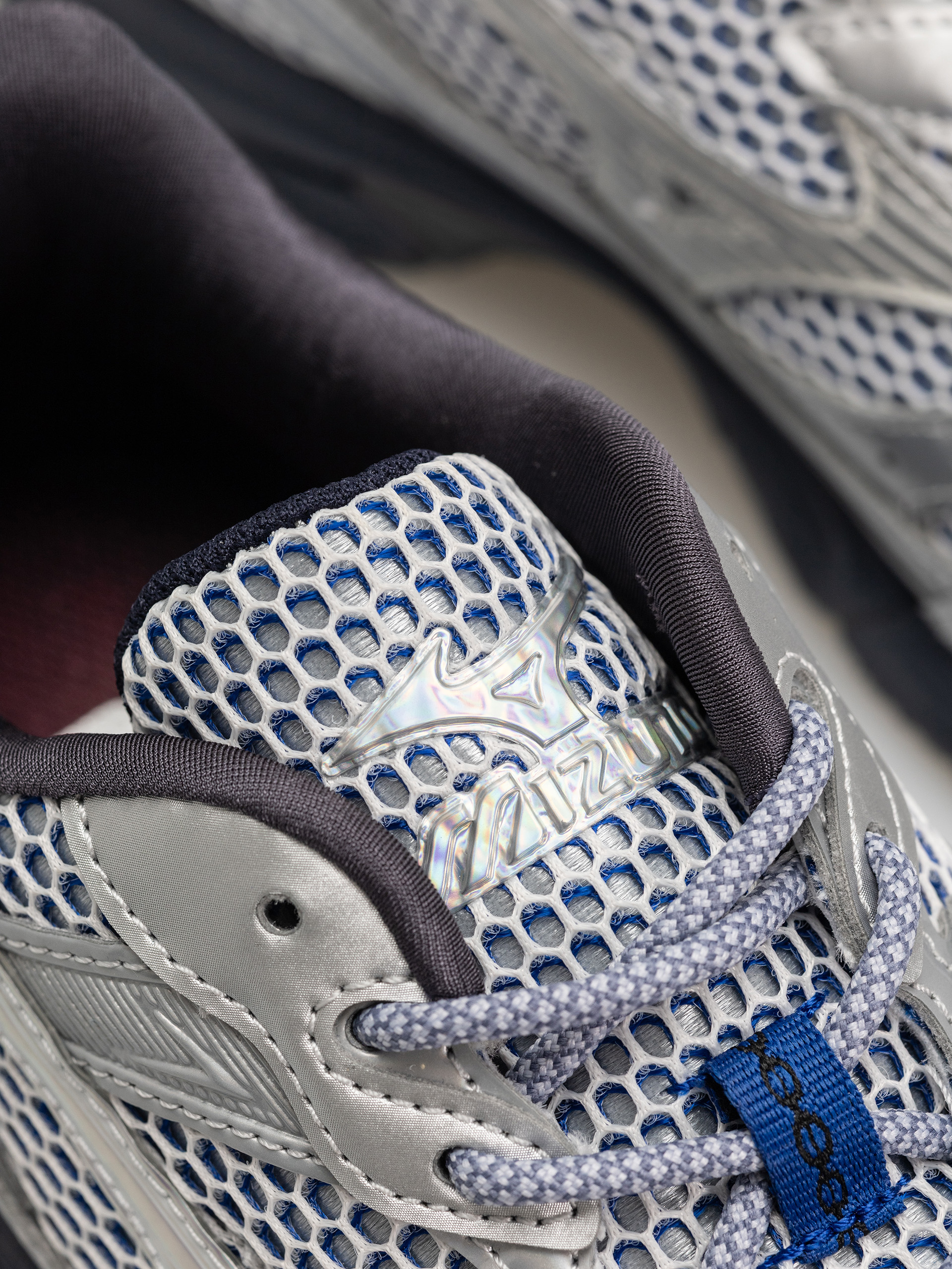 Buty Mizuno MXR (silver/silver/nimbus cloud)