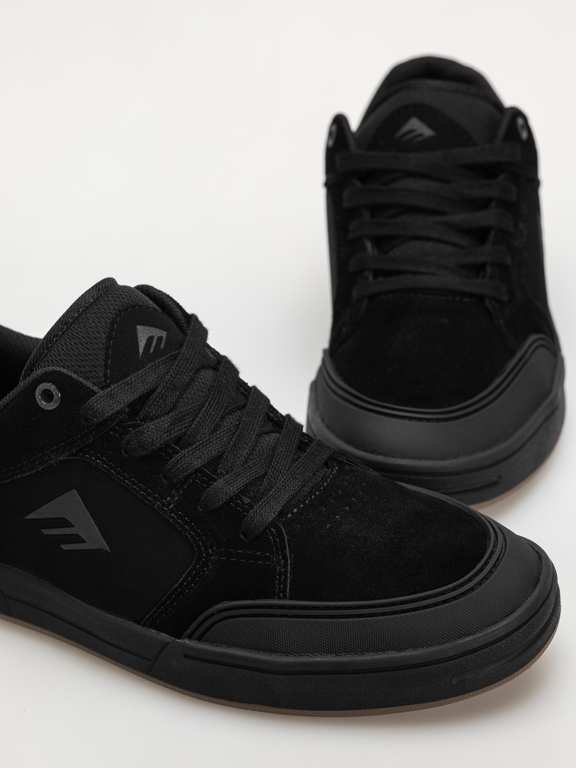 Buty Emerica Heritic (black/black/gum)
