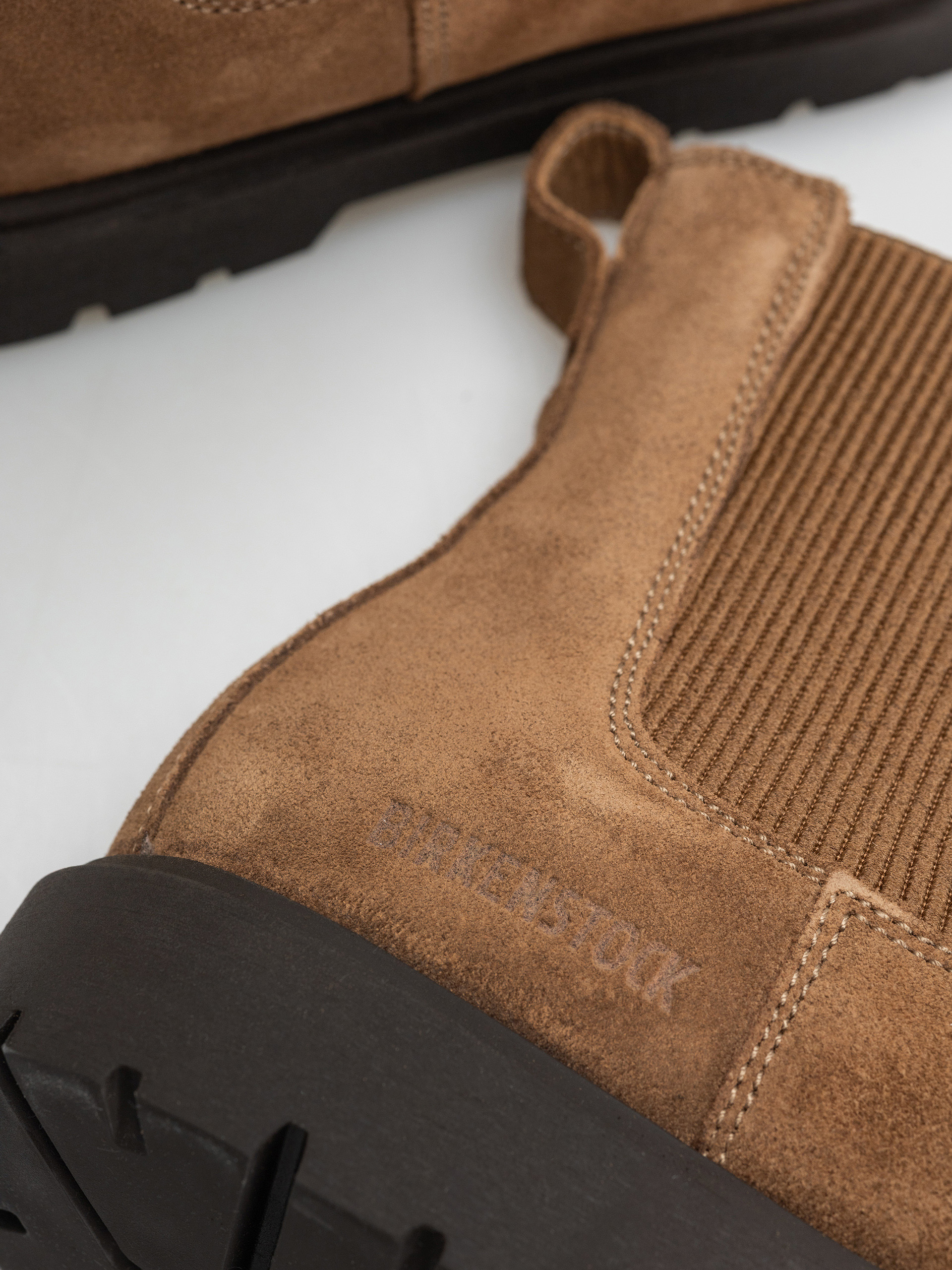 Buty Birkenstock Highwood Slip On Suede Leather Narrow Wmn (dark tea)