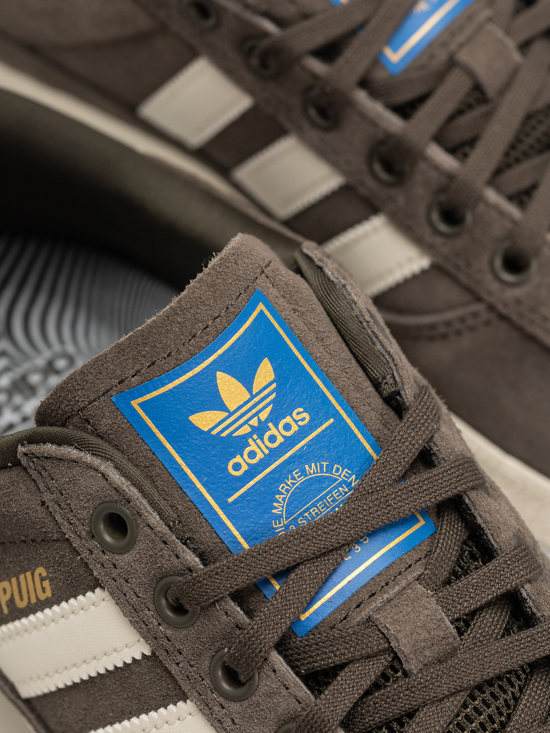 Buty adidas Puig Indoor (shaoli/owhite/blubir)