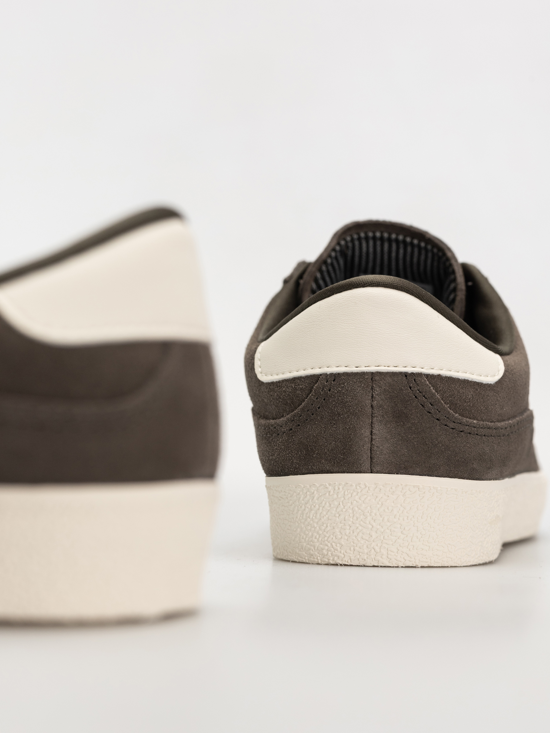 Buty adidas Puig Indoor (shaoli/owhite/blubir)