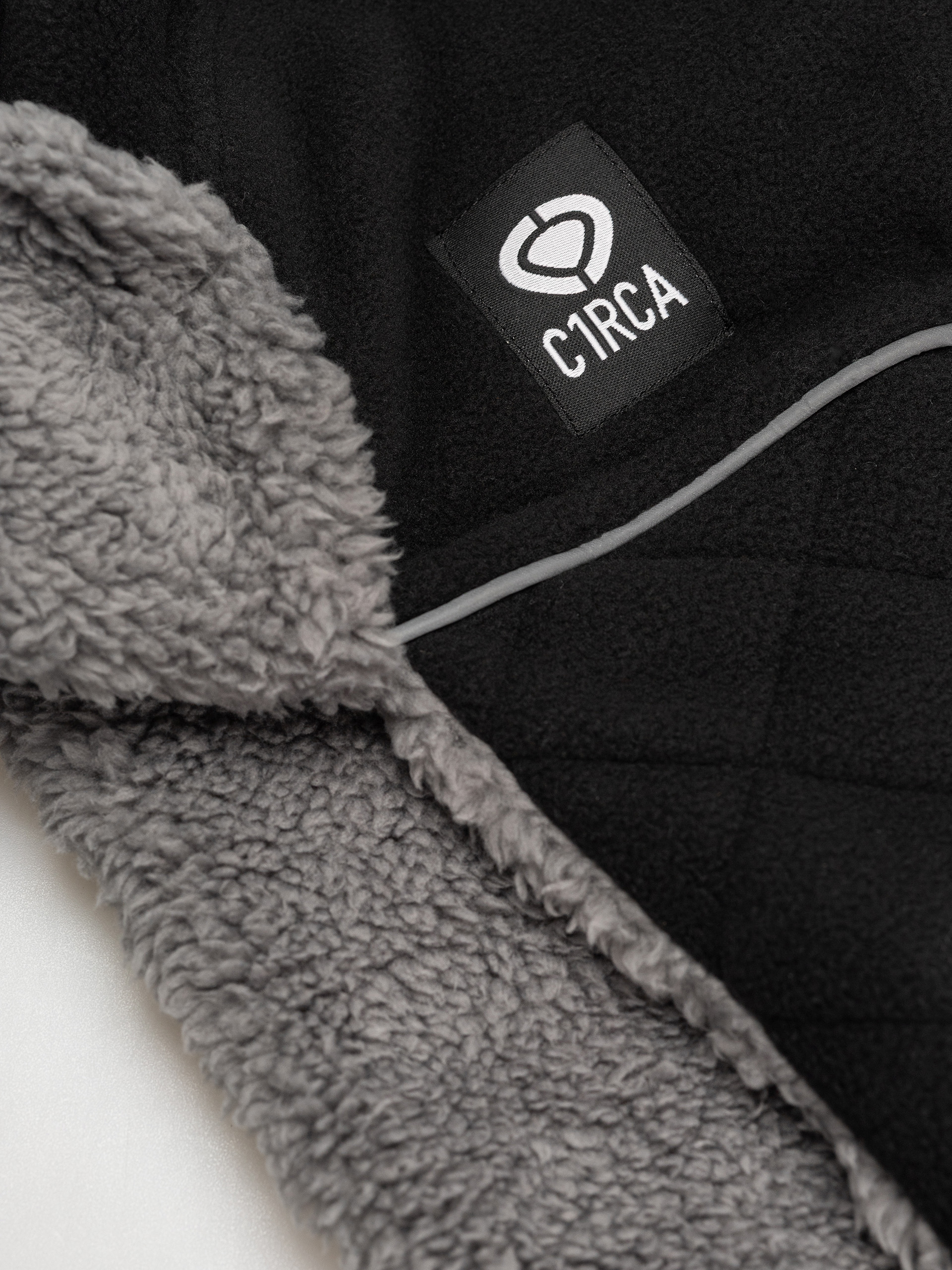 Czapka z daszkiem Circa Combat Trapper (black)