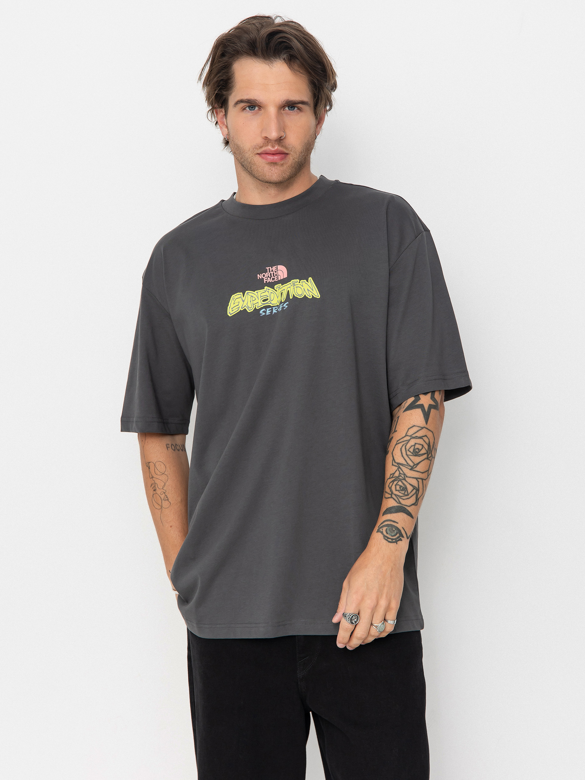 T-shirt The North Face Expedition Celebration Oversized (anthracite grey)