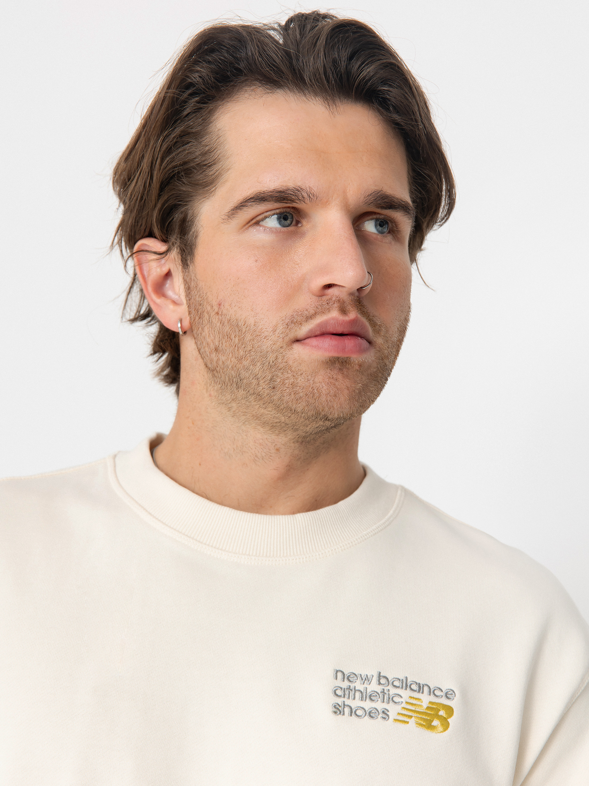 Bluza New Balance Athletics Premium Logo Crew (white)