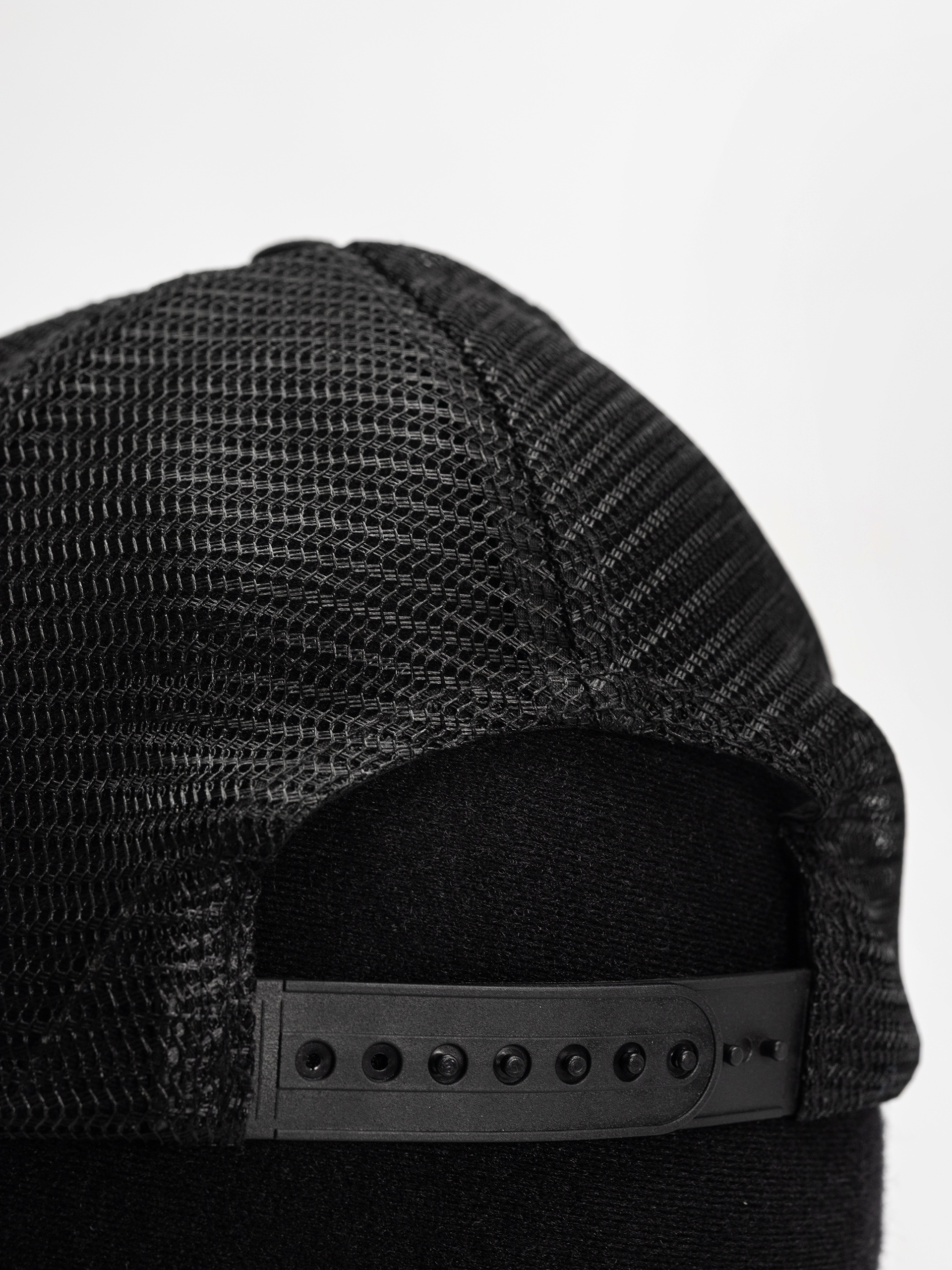 Czapka z daszkiem Santa Cruz Natas SC Panther Meshback (white/black)