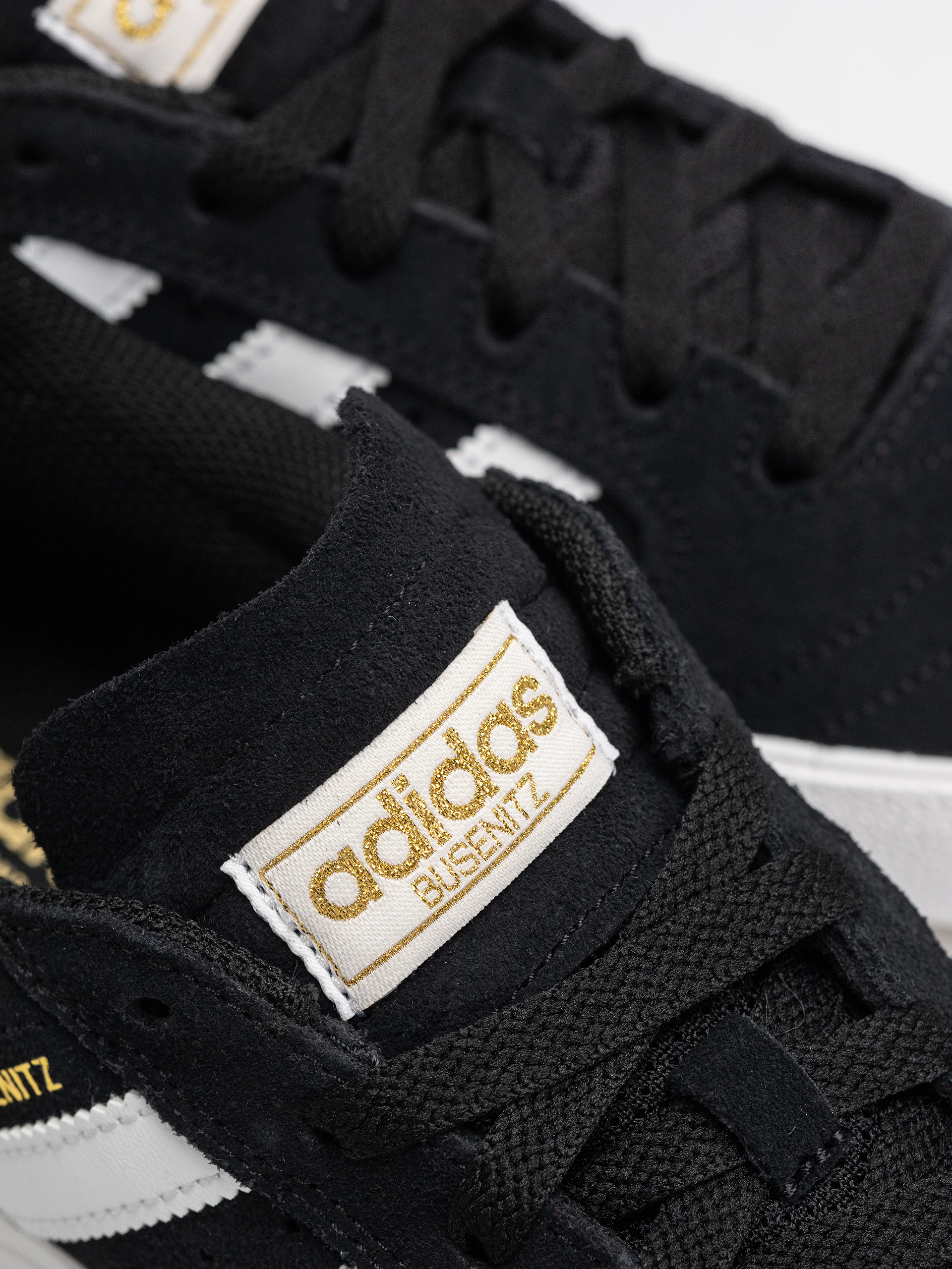 Buty adidas Busenitz Vulc II (cblack/ftwwht/gum4)