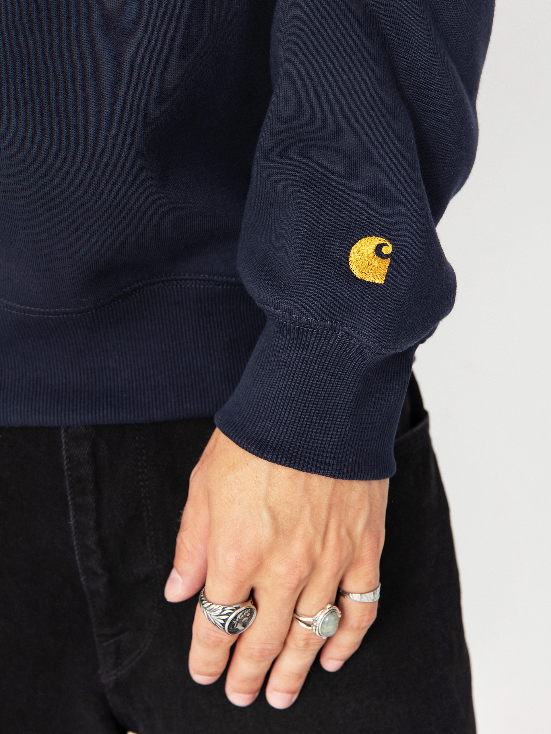 Bluza Carhartt WIP Chase (dark navy/gold)