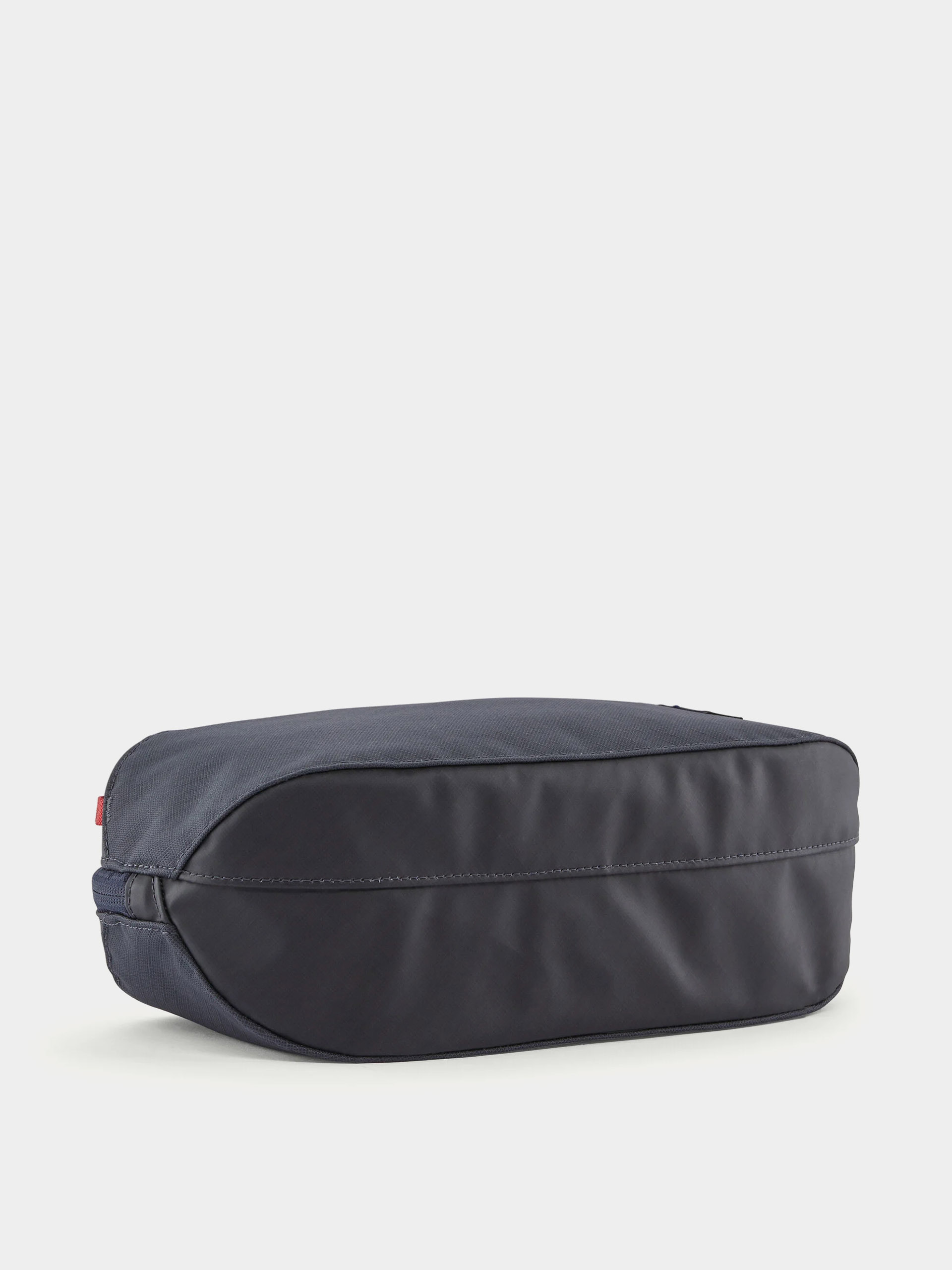 Kosmetyczka Patagonia Black Hole Cube 3L (smolder blue w/amanita red)