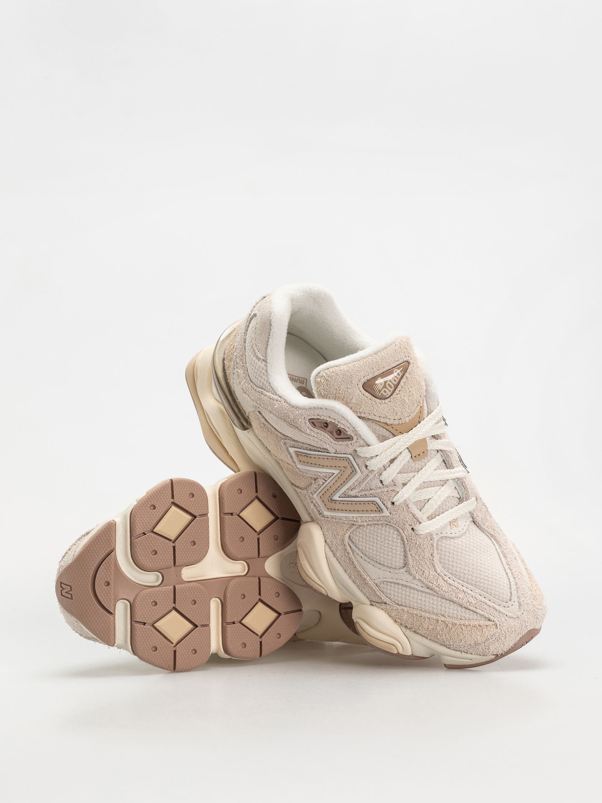 Buty New Balance 9060 (bisque)