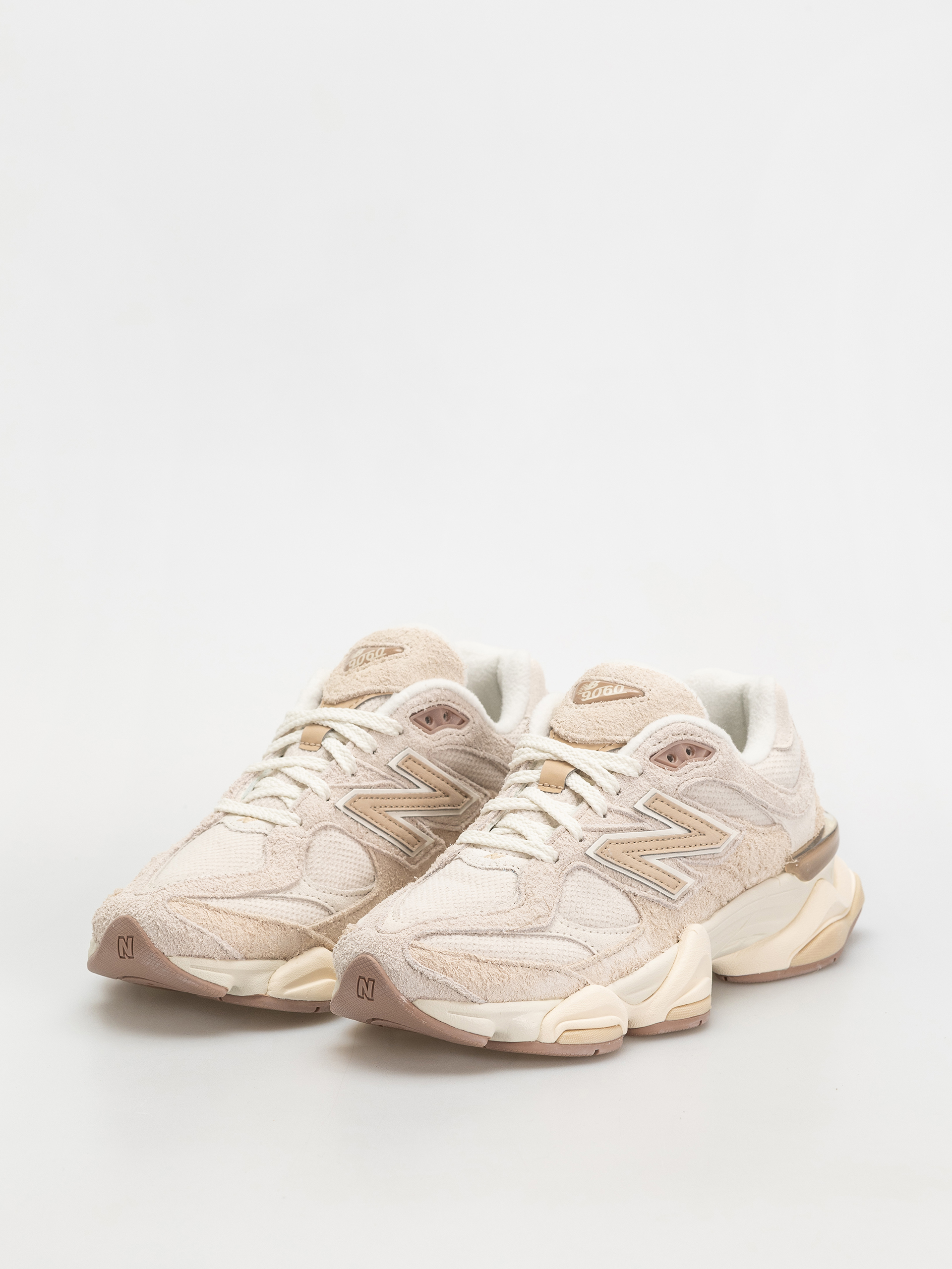 Buty New Balance 9060 (bisque)